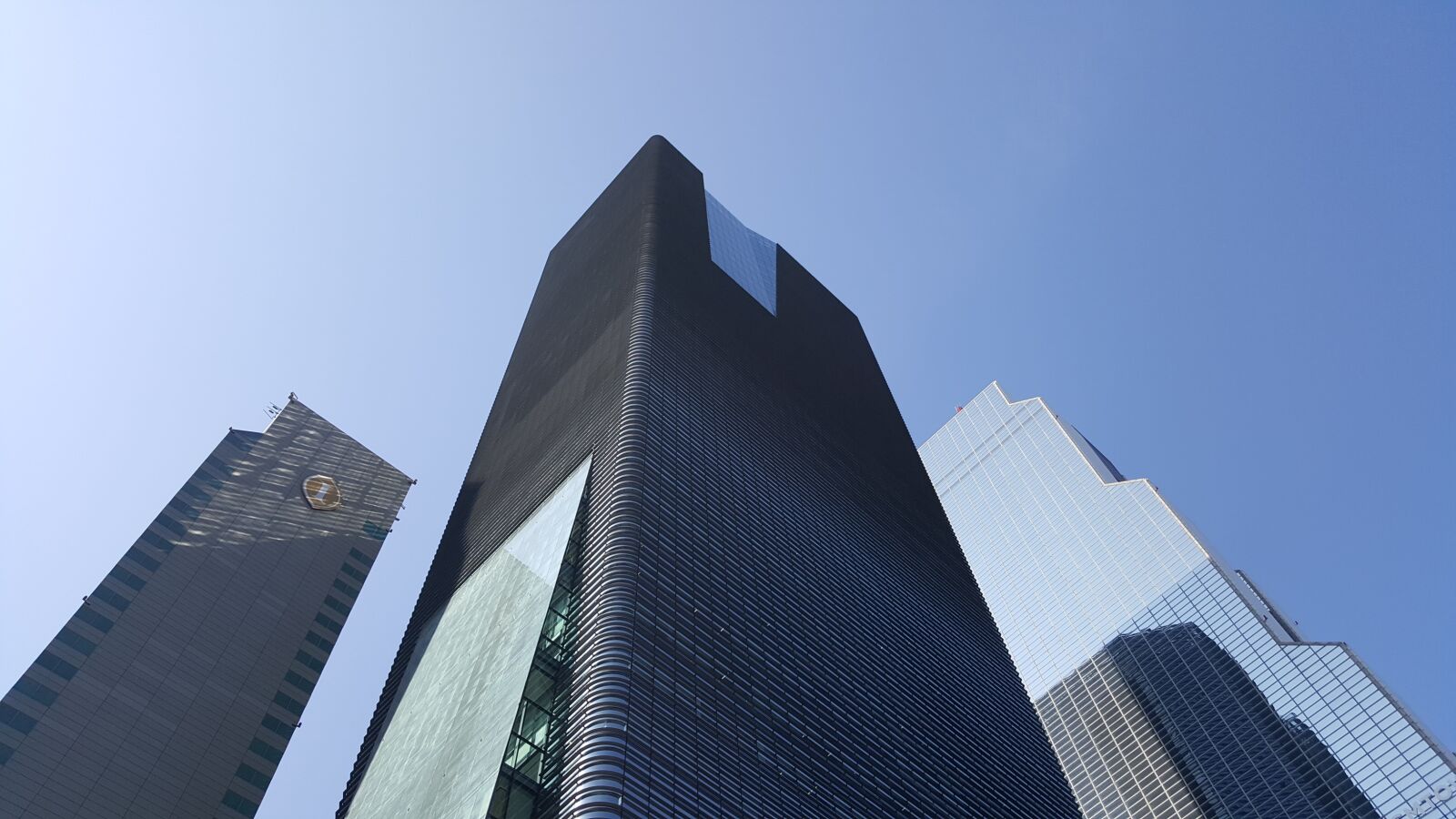 Samsung Galaxy Note5 sample photo. Skyscraper, building, city photography