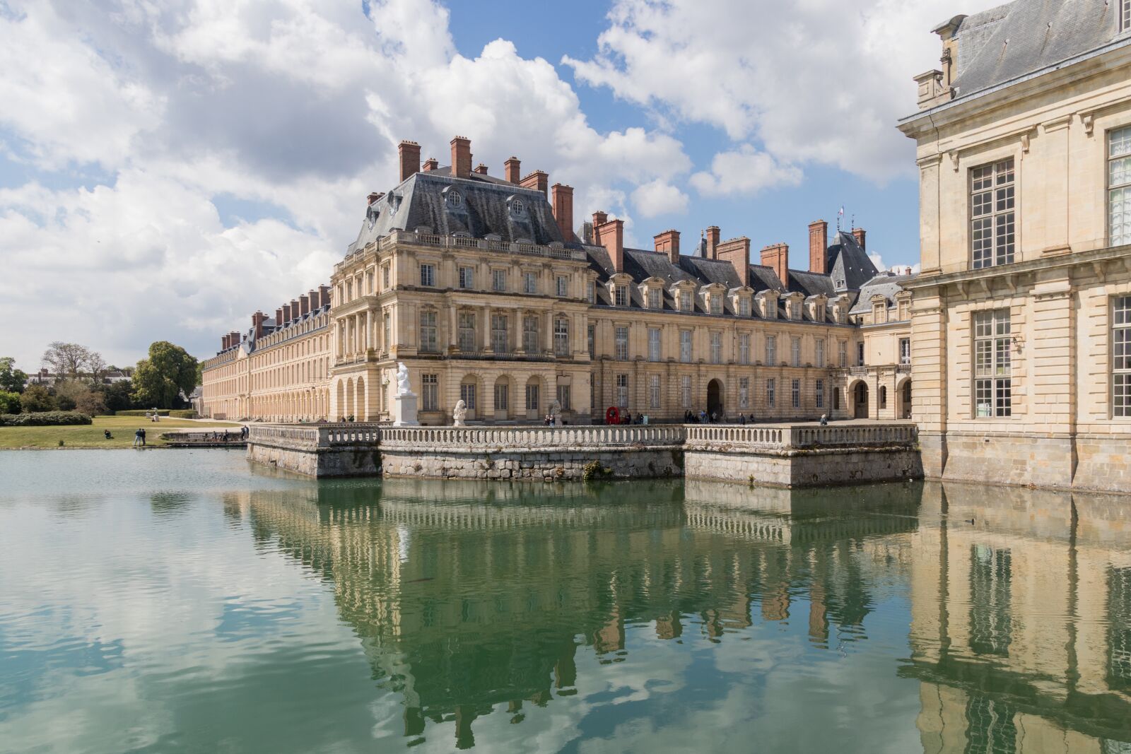 Canon EOS 80D sample photo. Fontainebleau, castle, france photography
