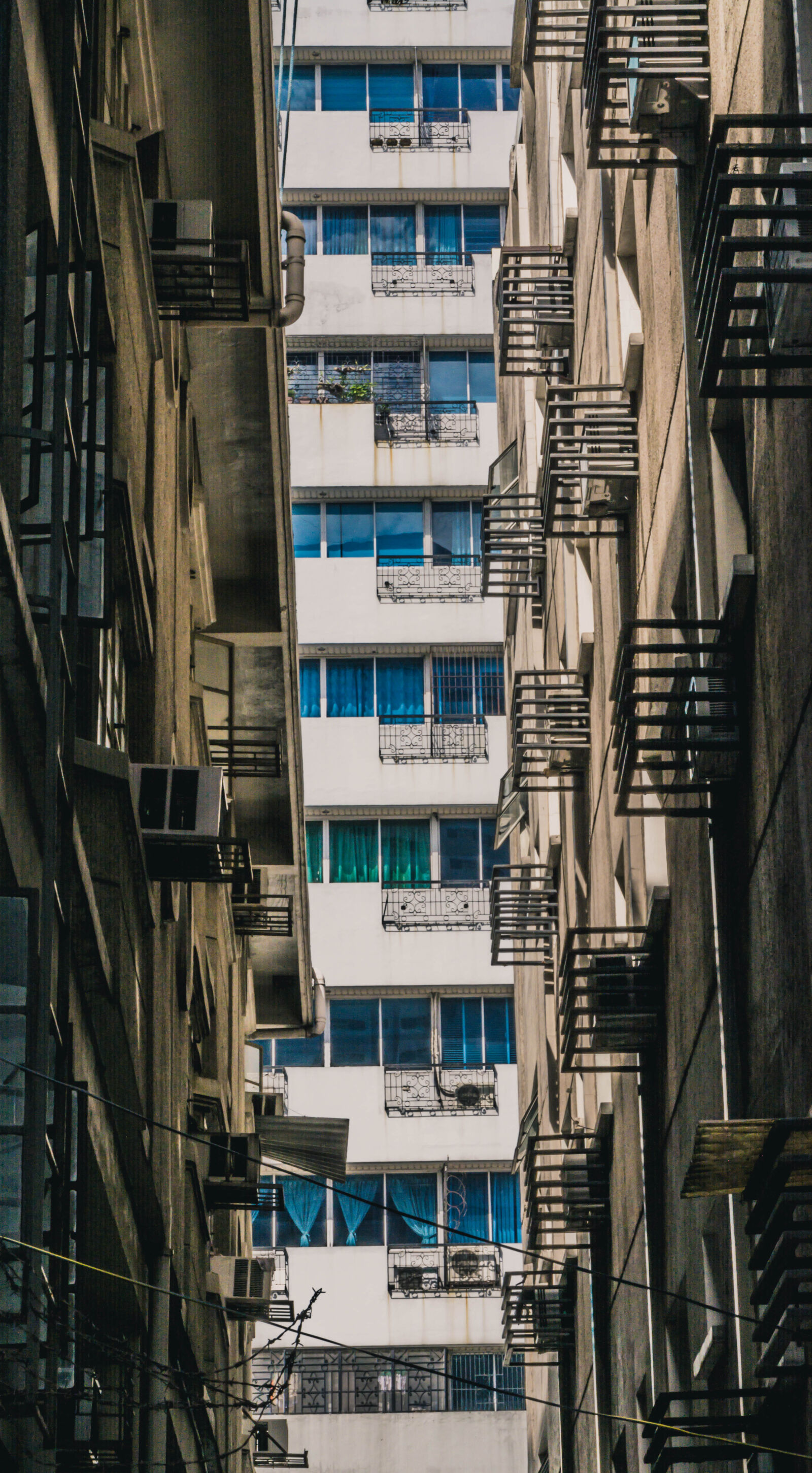 Nikon D5200 sample photo. Alley, apartment, buildings photography