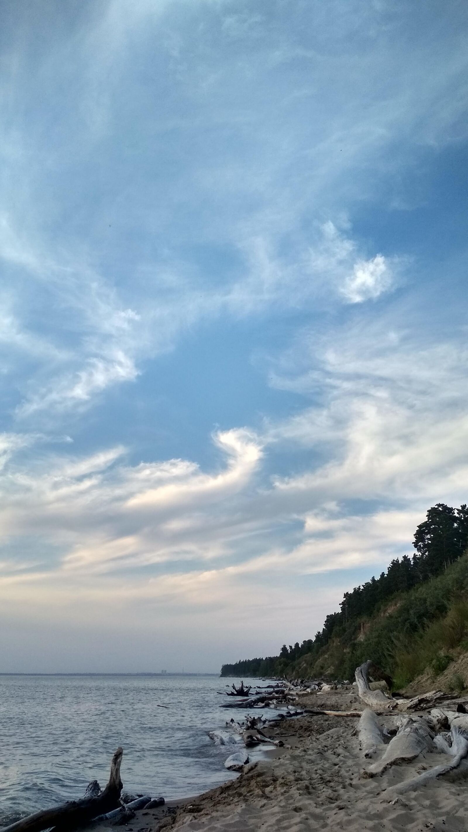 Xiaomi Redmi 4X sample photo. Sky, blue, clouds photography