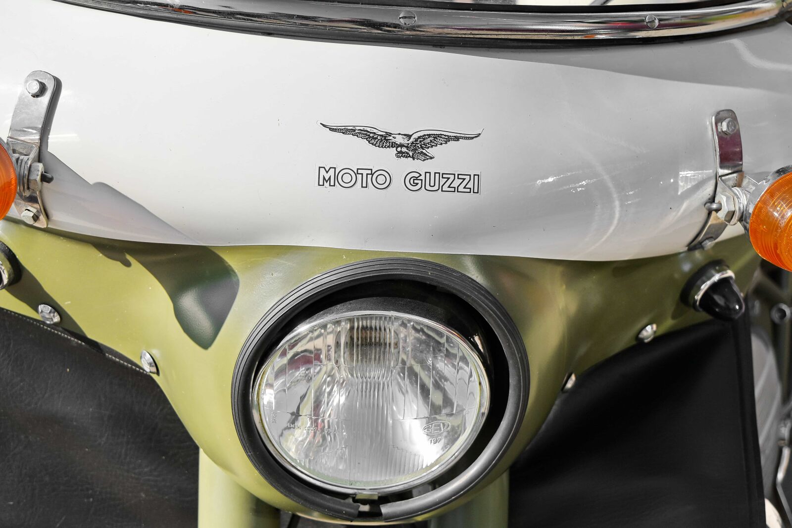 Nikon D5500 sample photo. Old style, headlight, vehicle photography