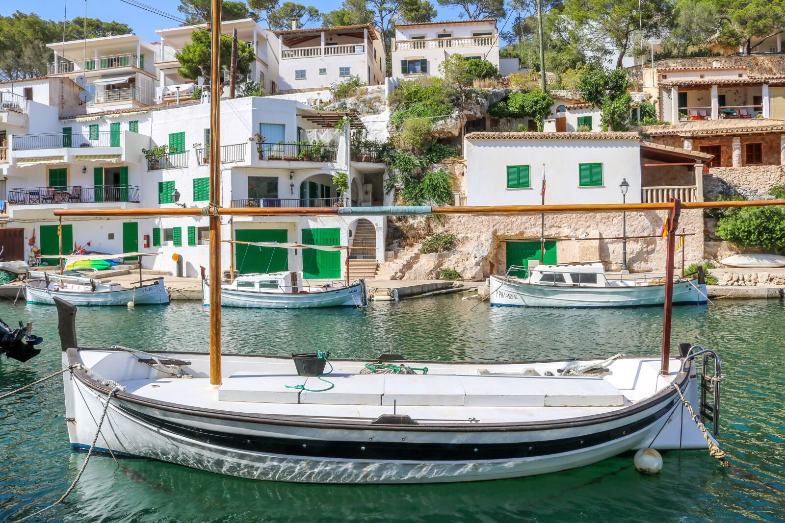 Canon EOS 750D (EOS Rebel T6i / EOS Kiss X8i) sample photo. Cala figuera, mallorca, bay photography