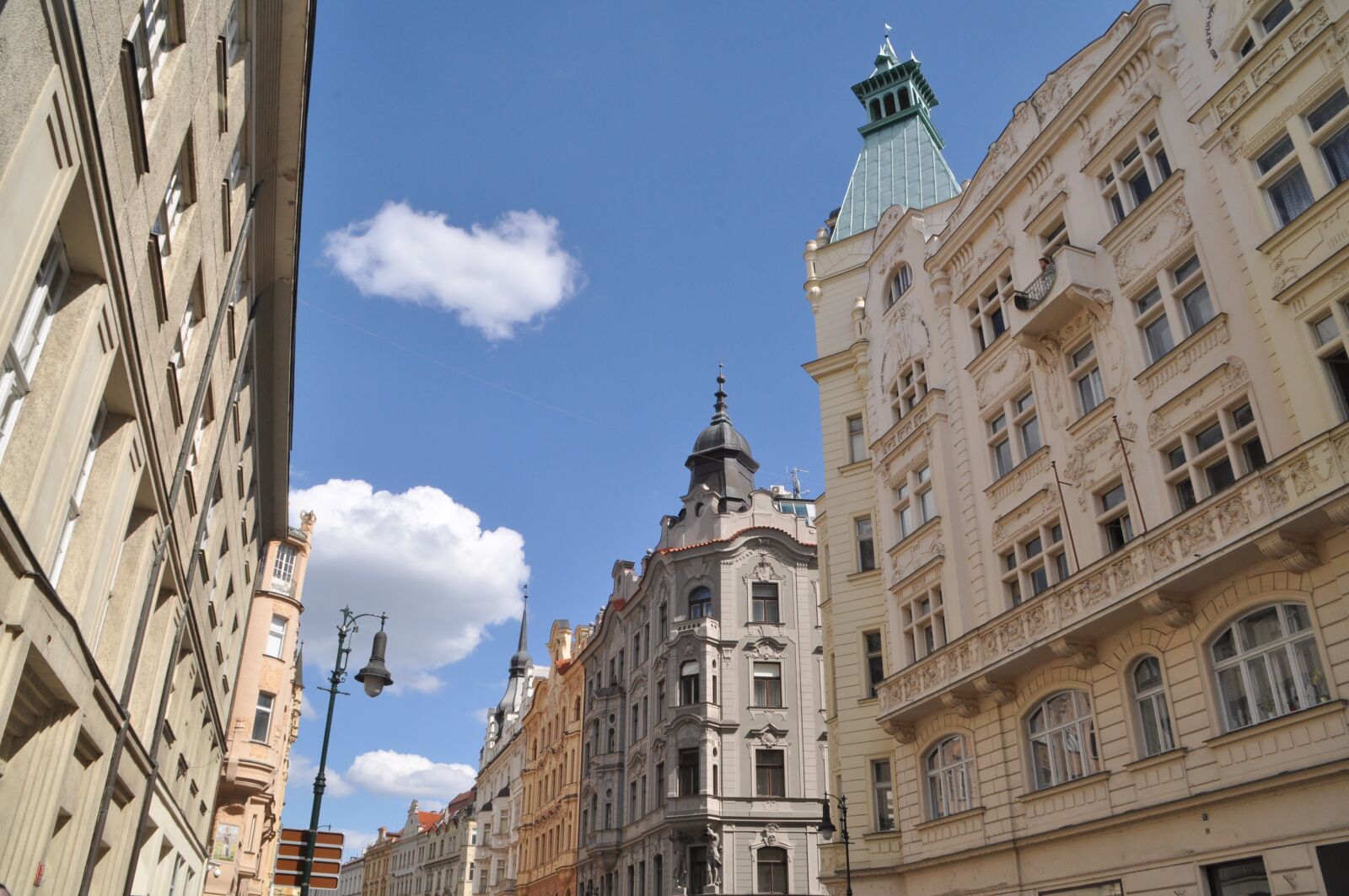 Nikon D5000 sample photo. Prague, art nouveau, house photography