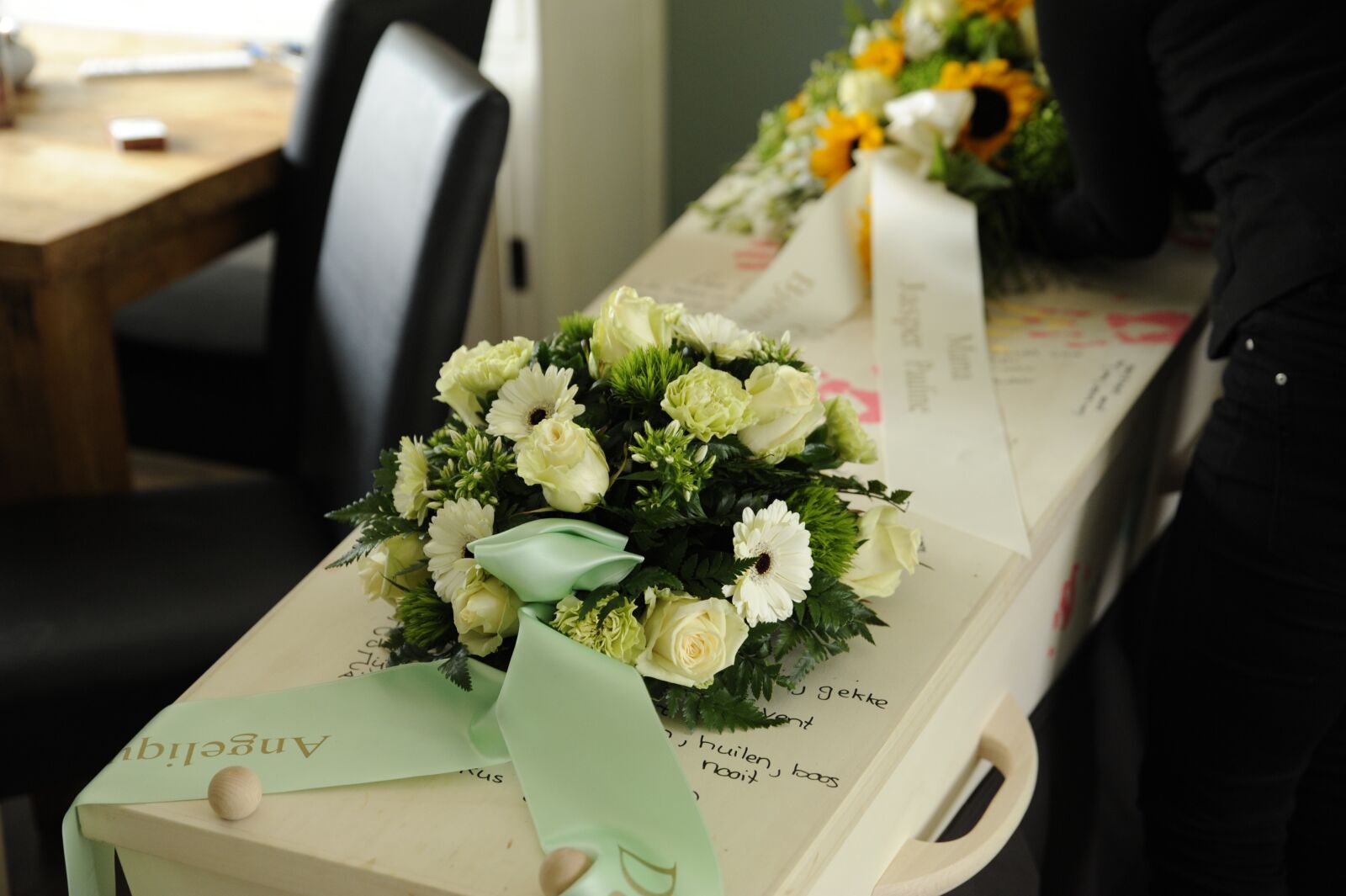 Nikon D700 sample photo. Flowers, funeral, memorial photography