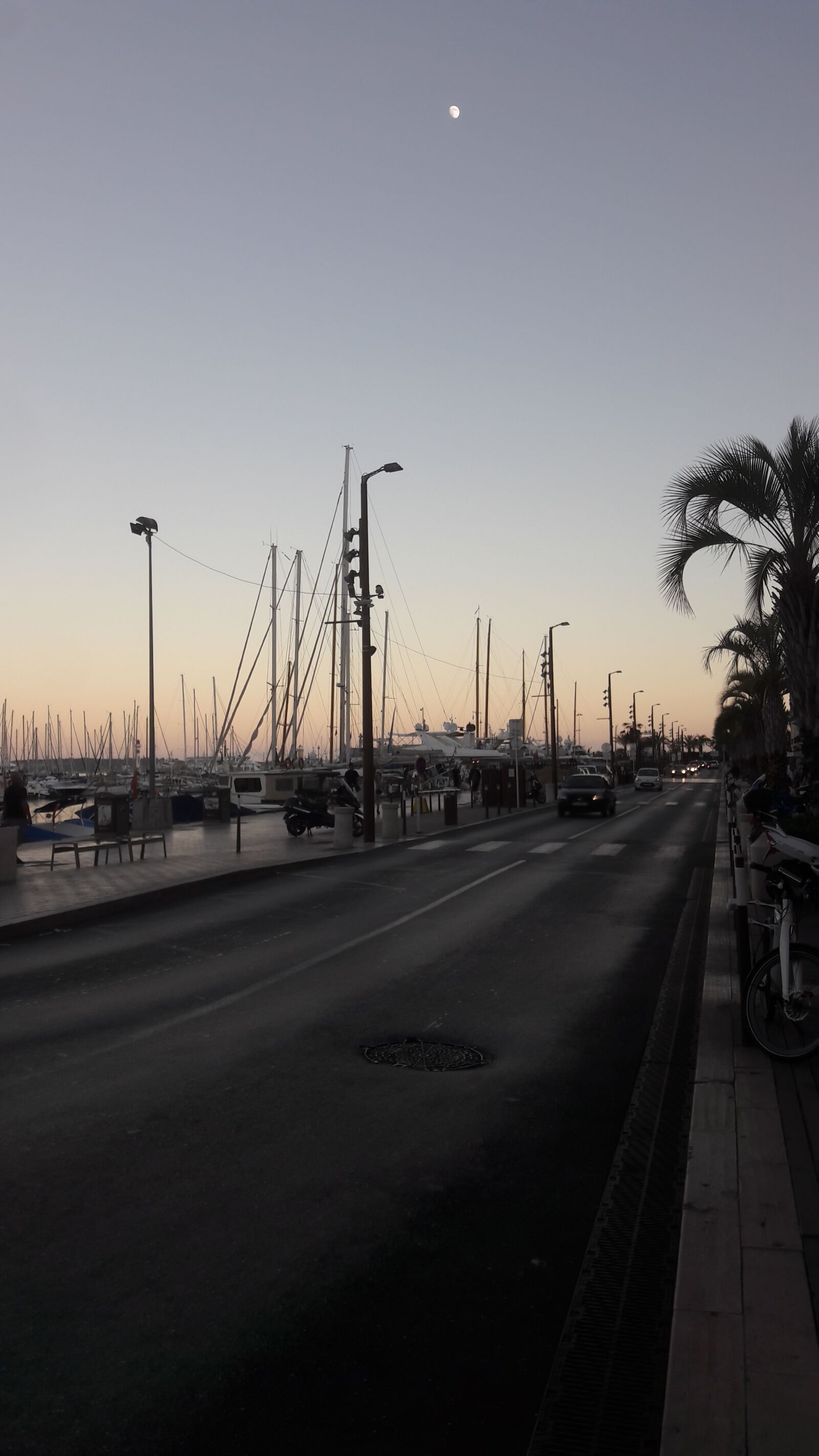 Samsung Galaxy A5(2016) sample photo. Port, cannes, evening photography