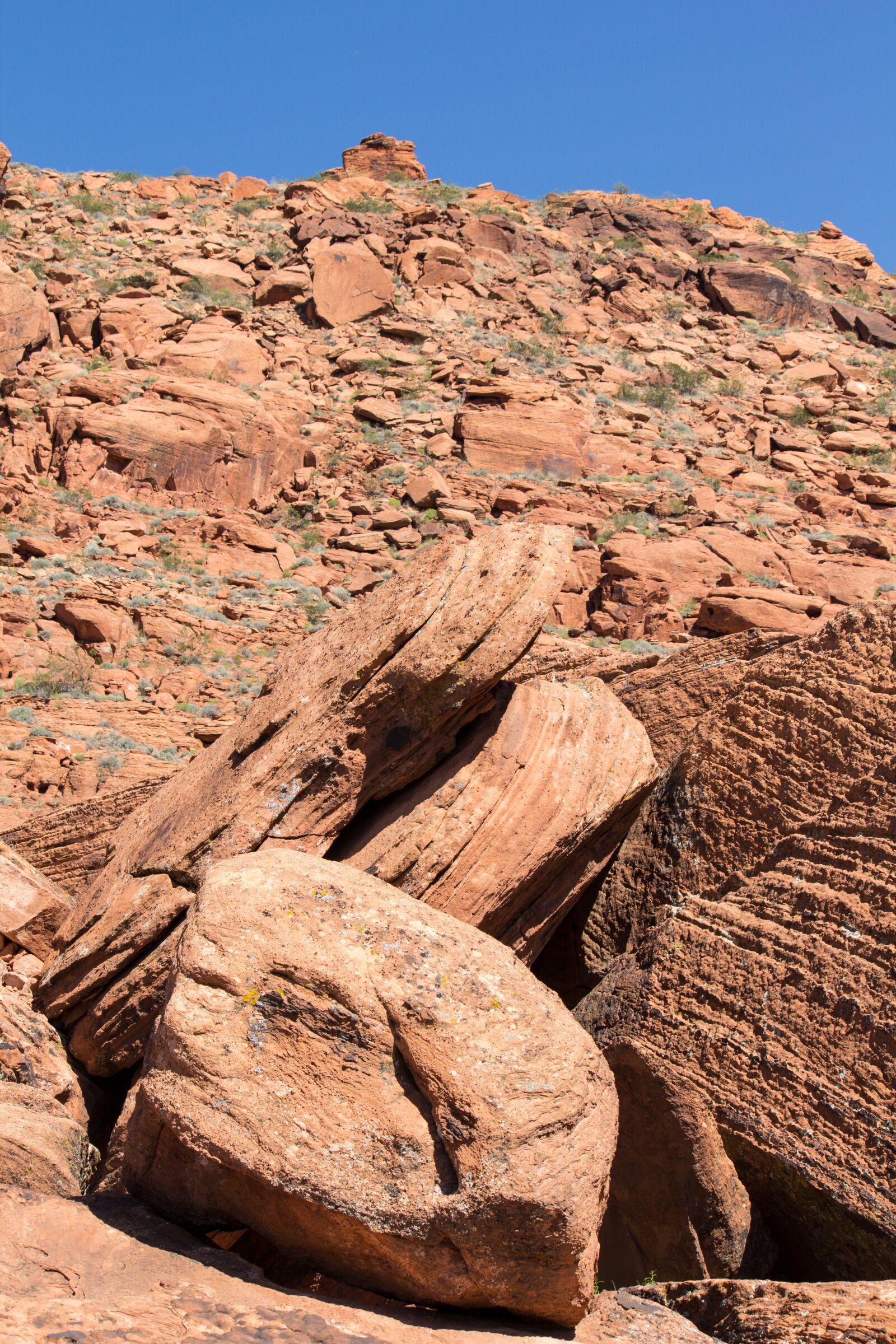 Canon EF-S 55-250mm F4-5.6 IS sample photo. Boulder, rock, stone photography