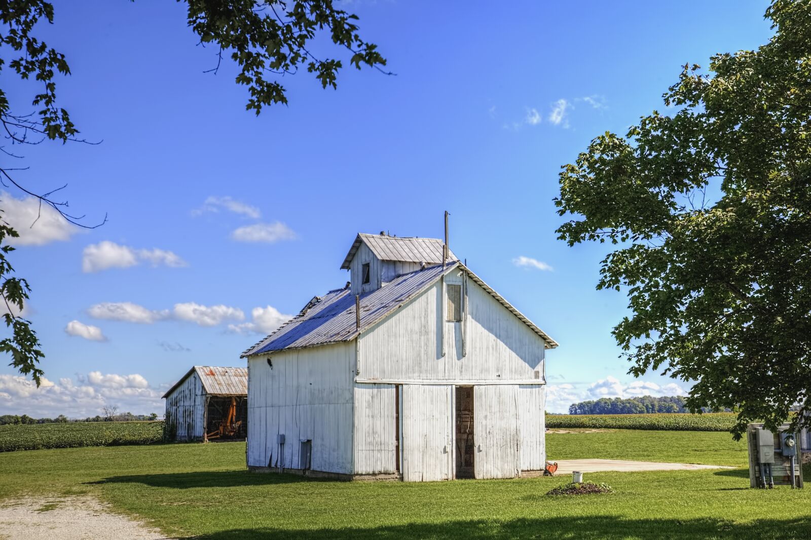 Canon EOS 5D Mark II sample photo. Barn, rustic, barns photography