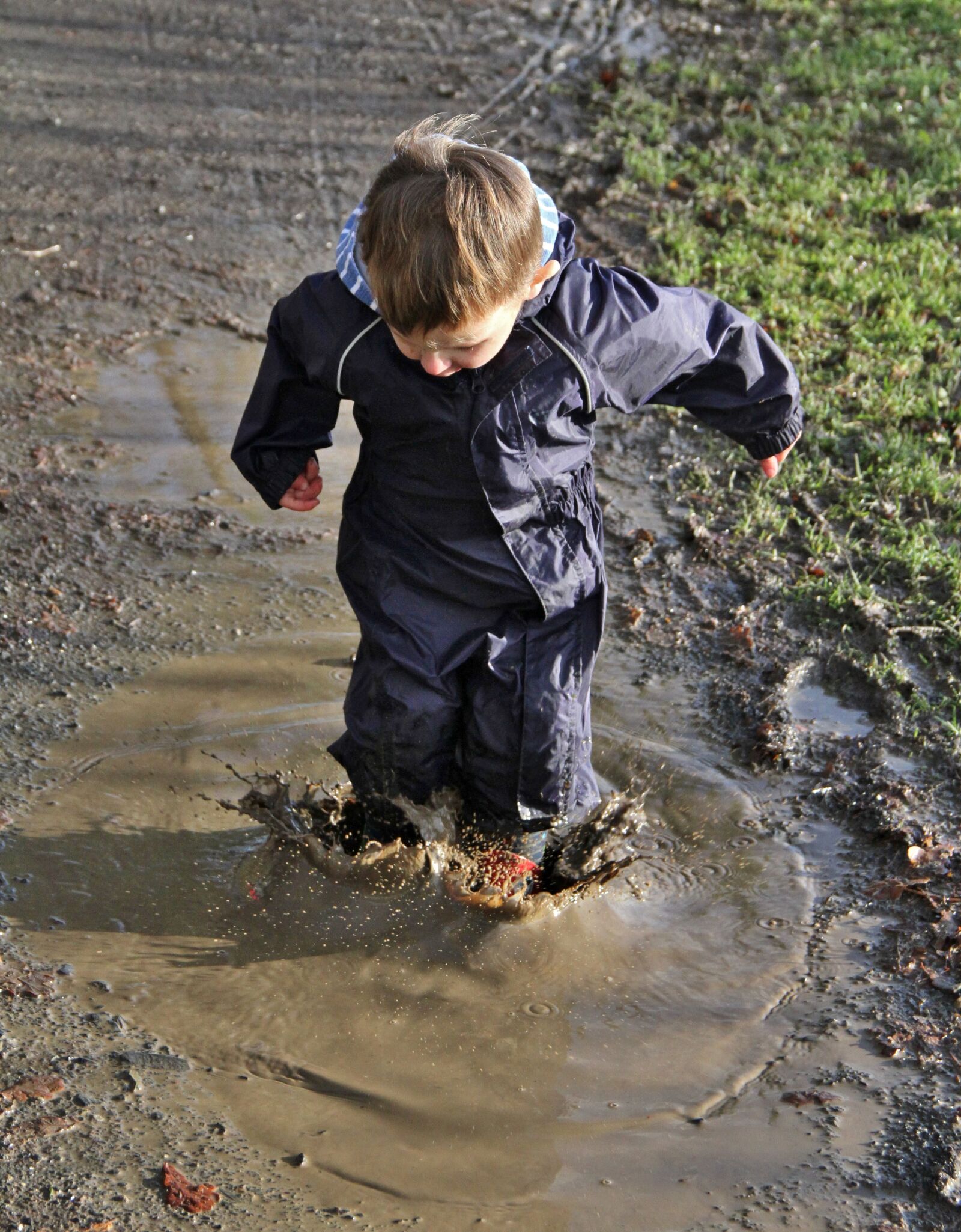 Canon EOS 7D sample photo. Puddle, jump, child photography