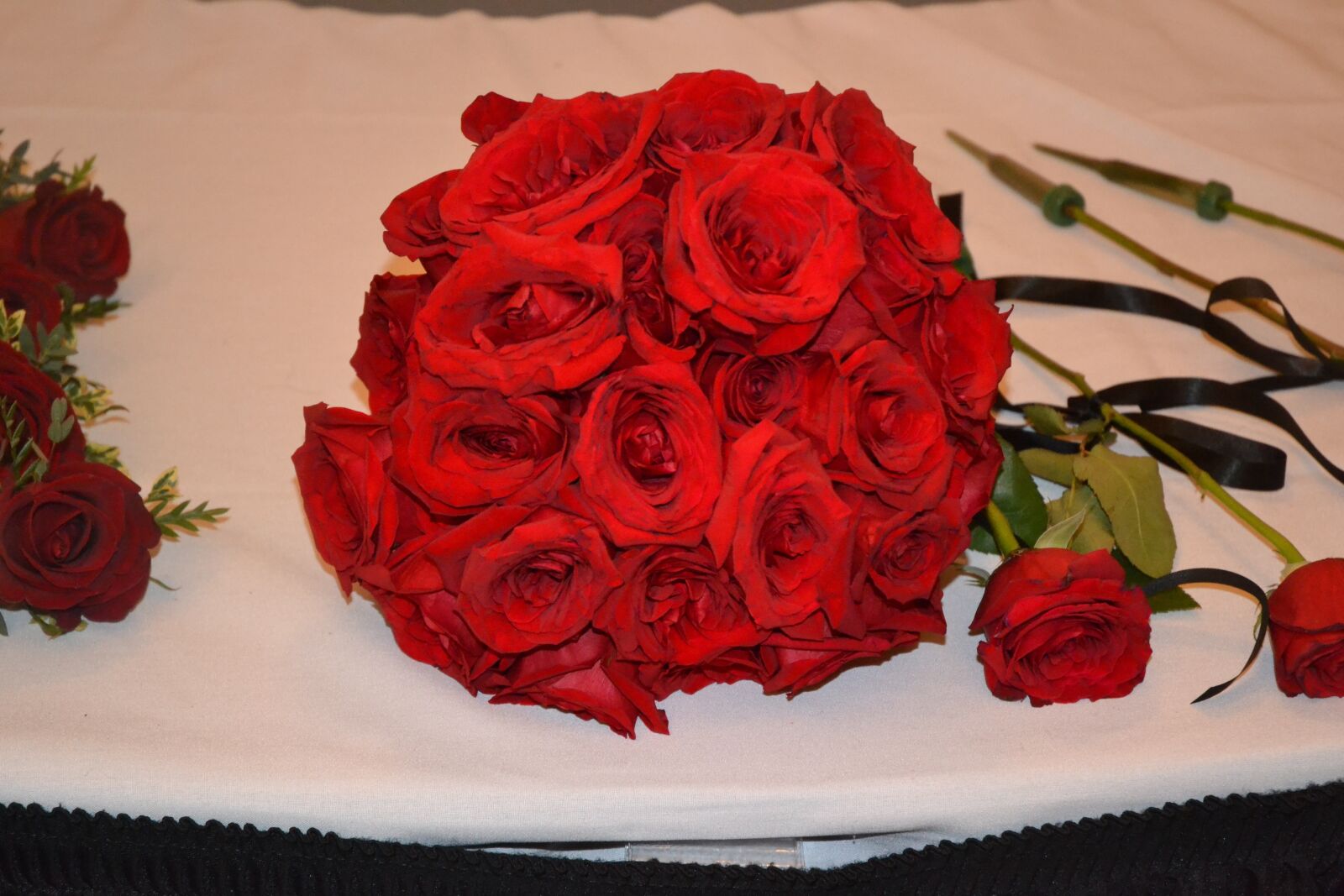 Nikon D3100 sample photo. Rose, bouquet, spread photography