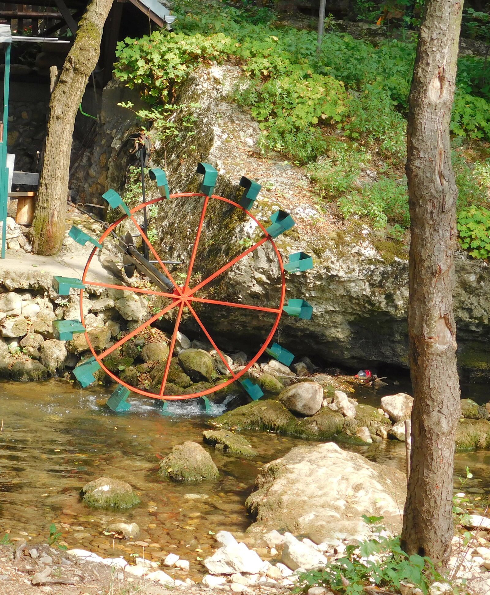 Nikon Coolpix L840 sample photo. Water, forest, nature photography