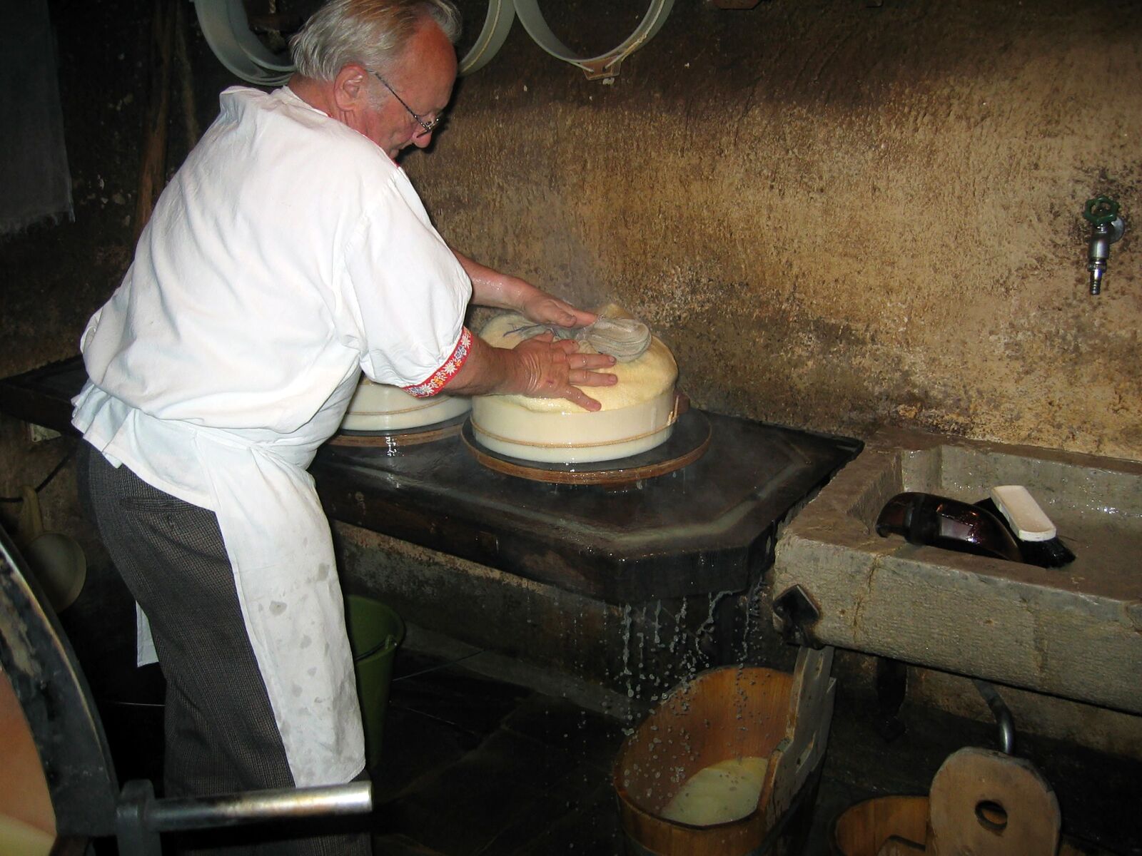 Canon POWERSHOT S45 sample photo. Traditional cheese making, cheese photography