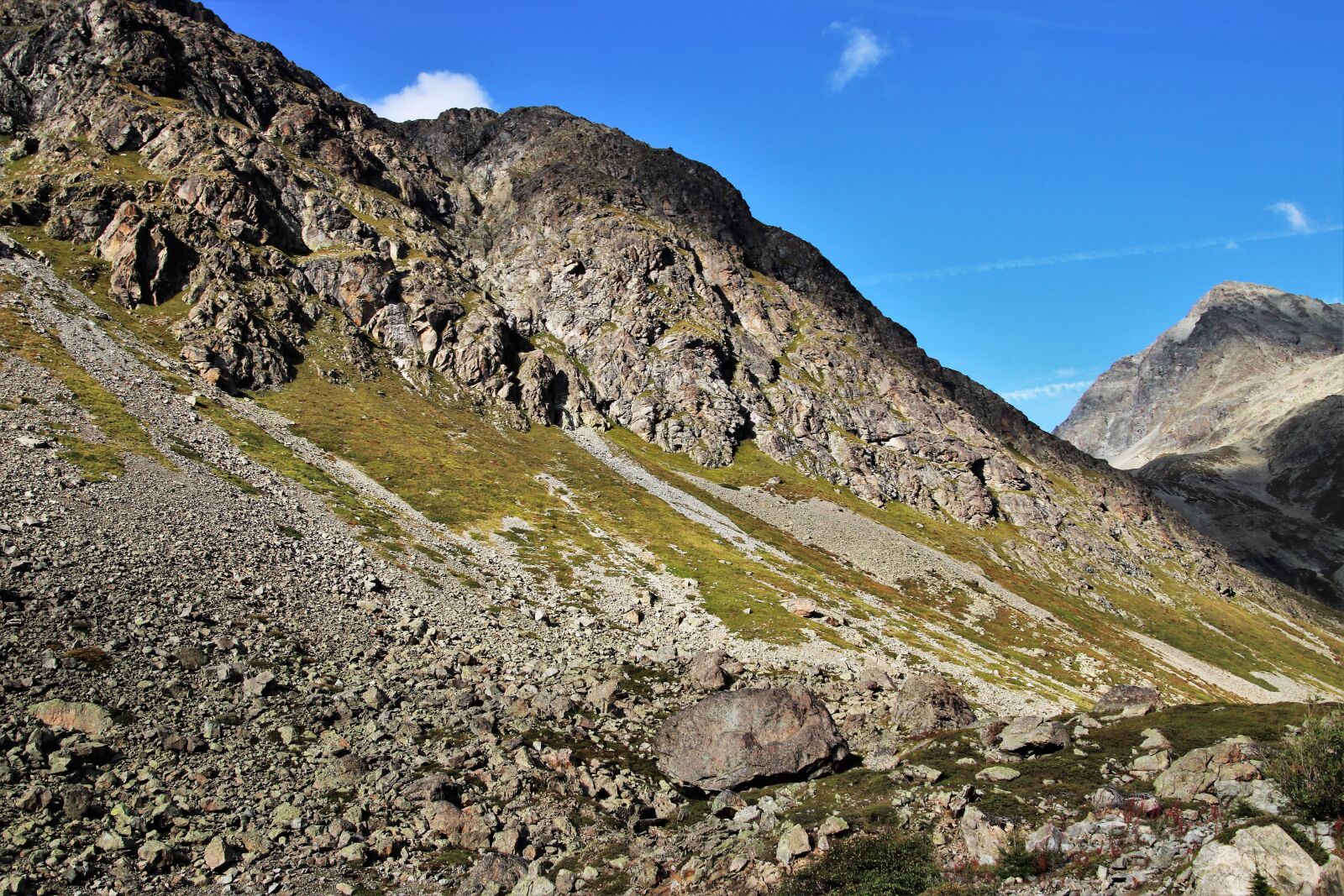 Canon EOS 80D sample photo. Blue sky, mountains, sunny photography