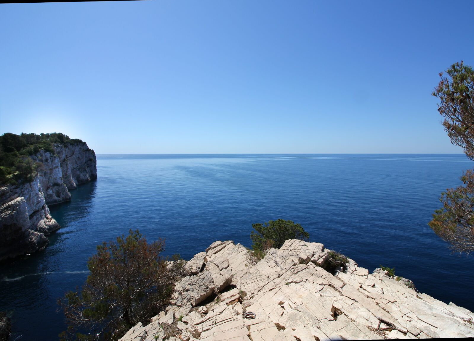 Canon EOS 60D sample photo. Sea, rock, blue photography