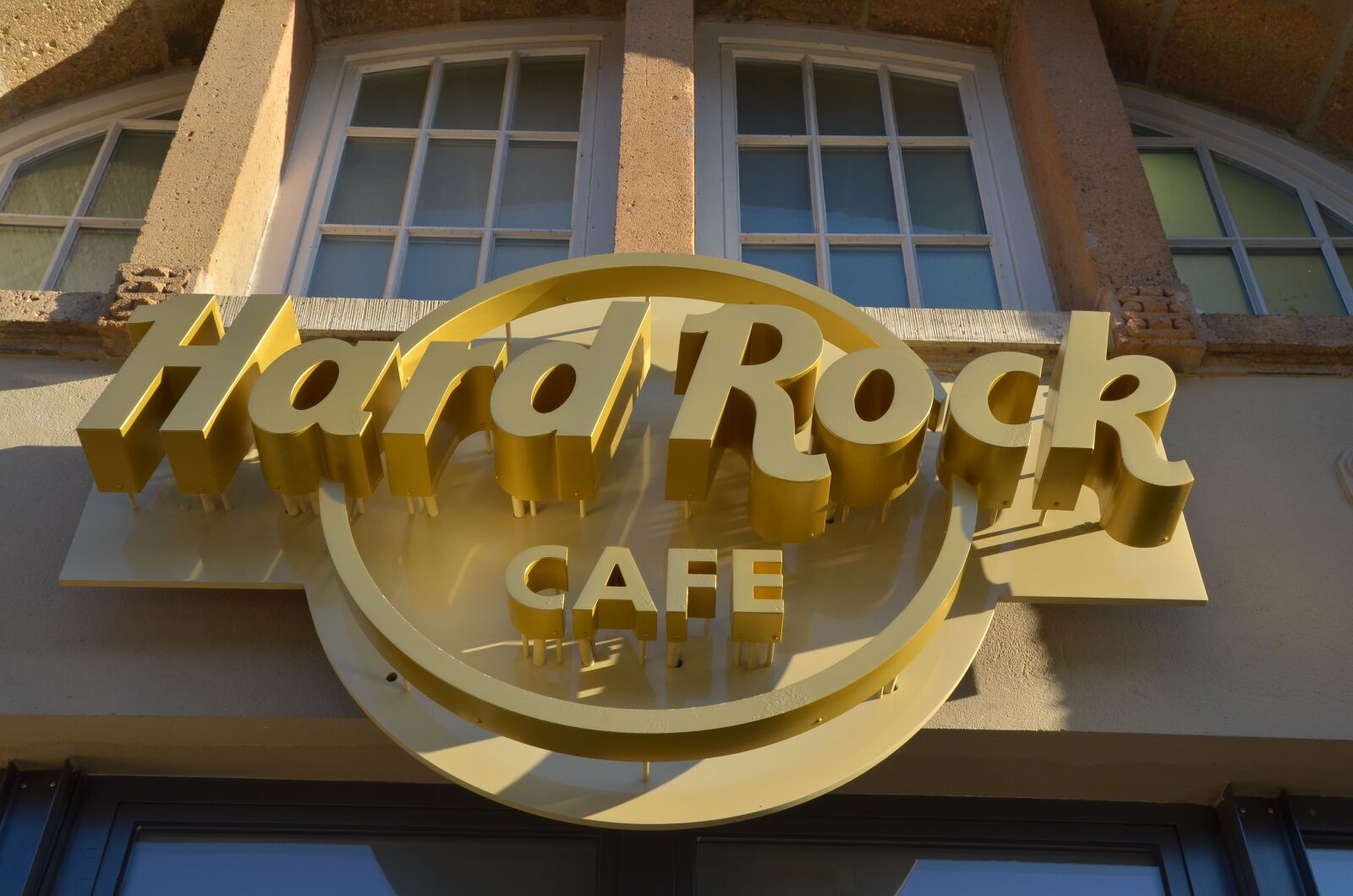 Nikon D7000 sample photo. Hamburg, hard rock cafe photography