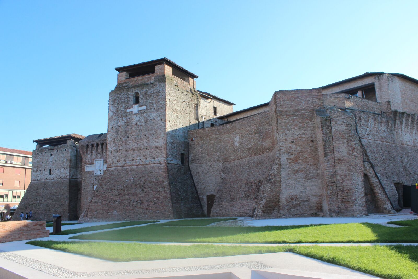 Canon EOS 600D (Rebel EOS T3i / EOS Kiss X5) sample photo. Rimini, city, showplace photography