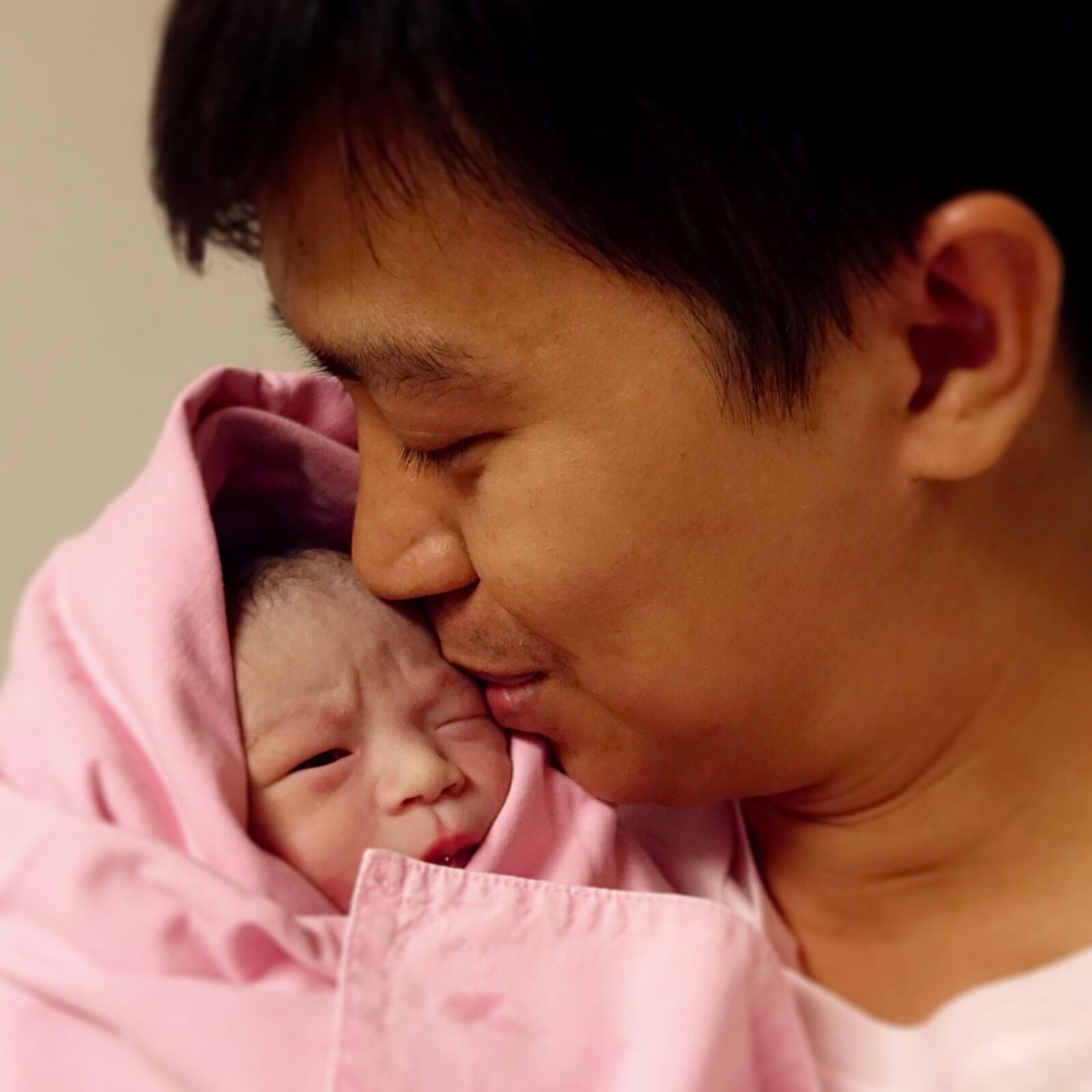 Sony Cyber-shot DSC-RX100 IV sample photo. Caressing, baby, reborn photography