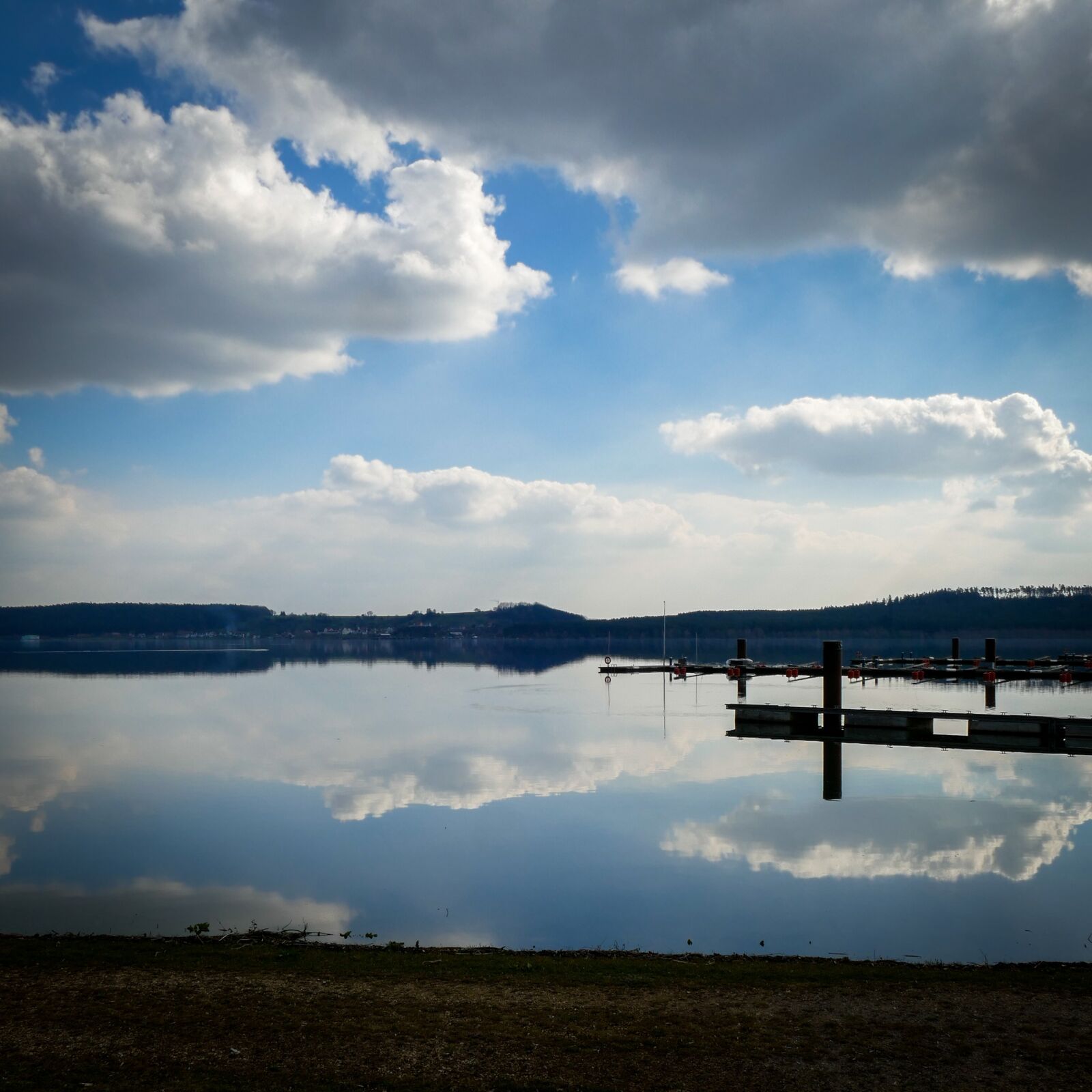 Panasonic Lumix DMC-FZ1000 sample photo. Lake, mirror, brombachsee photography