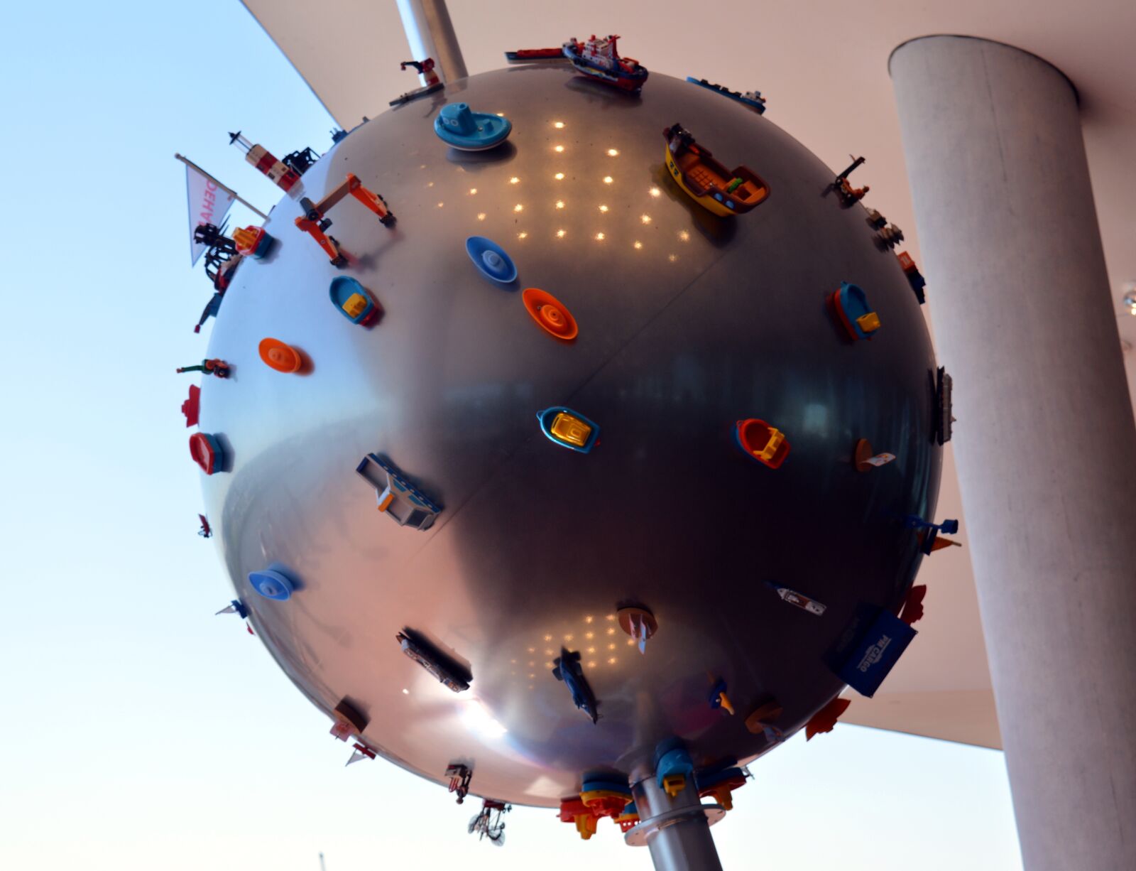 Nikon D3200 sample photo. Ball, globe, round photography