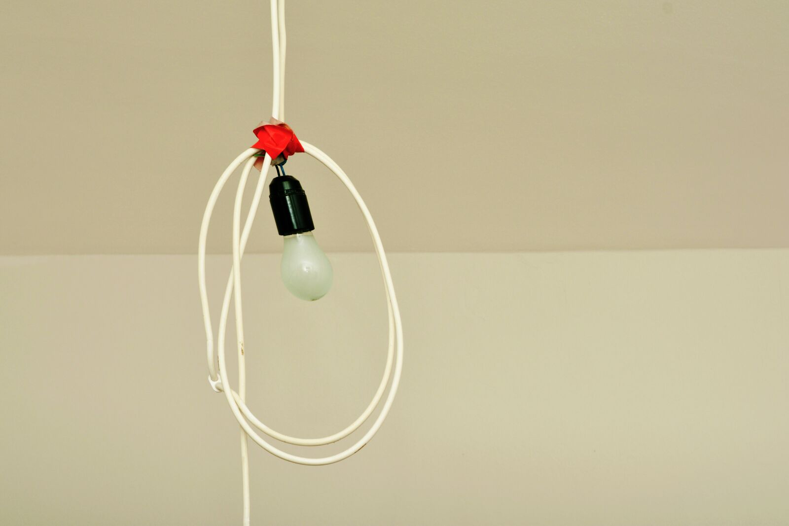 Nikon D5200 sample photo. Renovation, renovate, light bulb photography