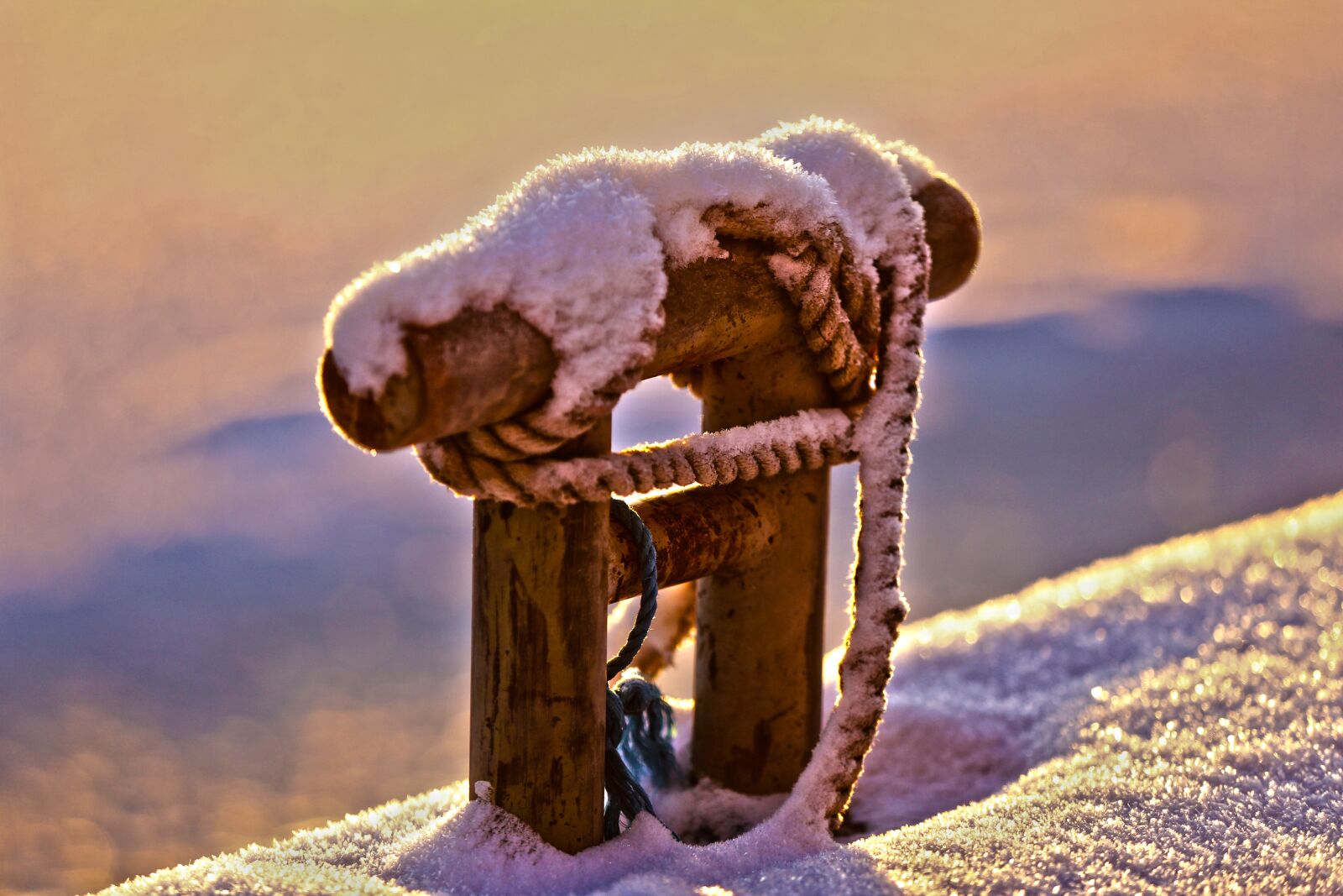 Canon EOS 6D sample photo. Pallet, kaj, winter photography