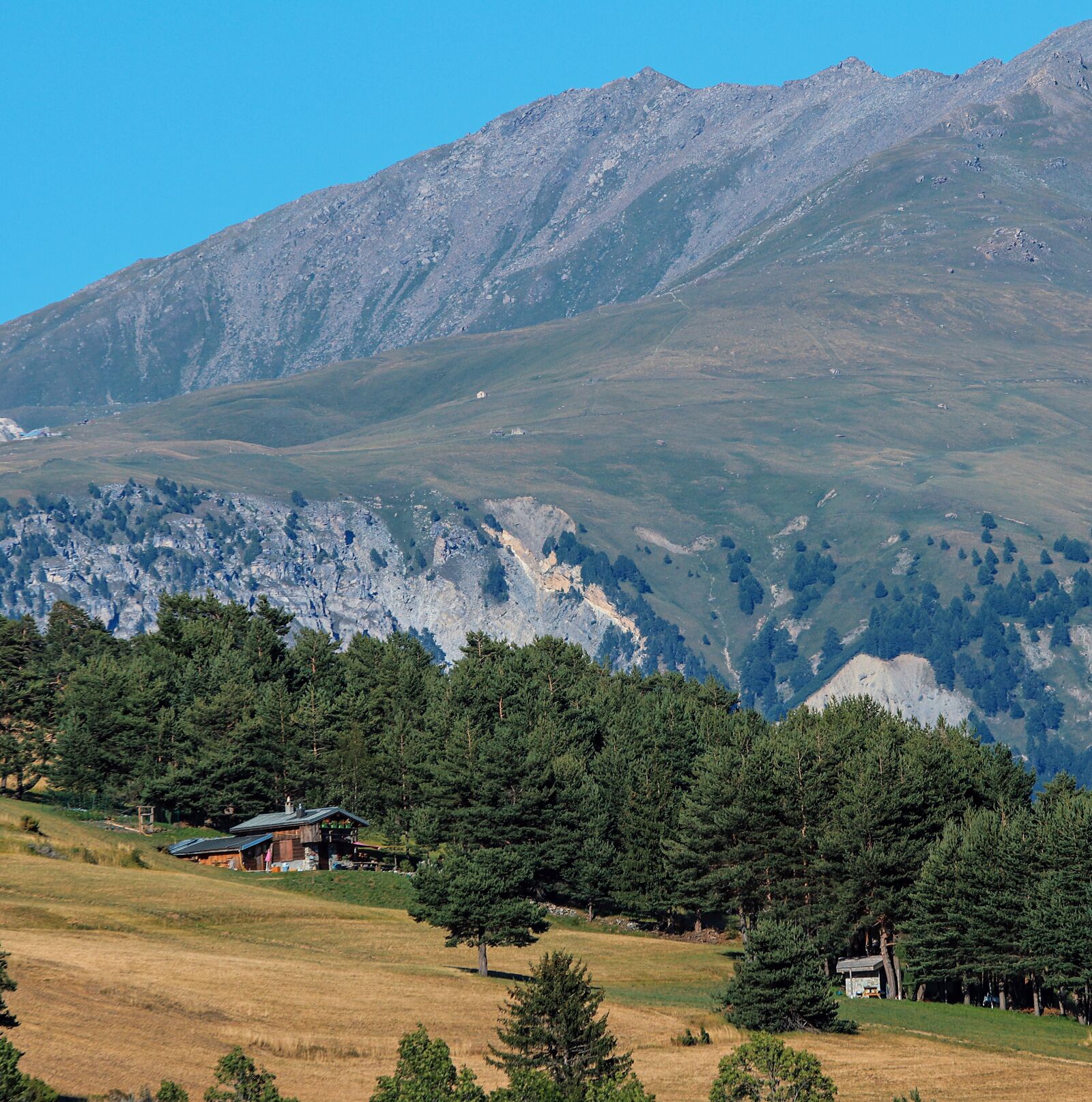 Canon EOS 77D (EOS 9000D / EOS 770D) sample photo. Mountains, aussois, hiking photography