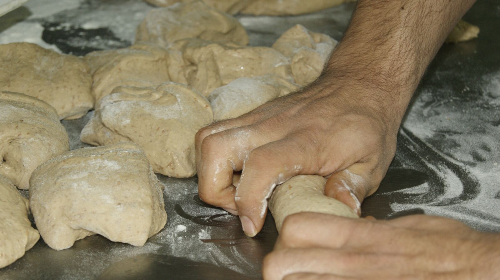 Sony Alpha DSLR-A290 sample photo. Bread, flour, wheat photography