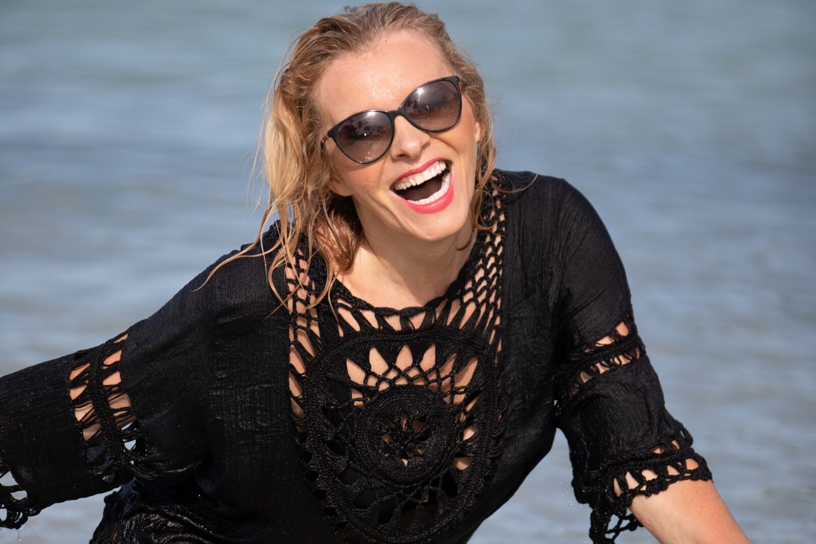 Canon EF 70-200mm F2.8L IS II USM sample photo. Woman, happy, sea photography