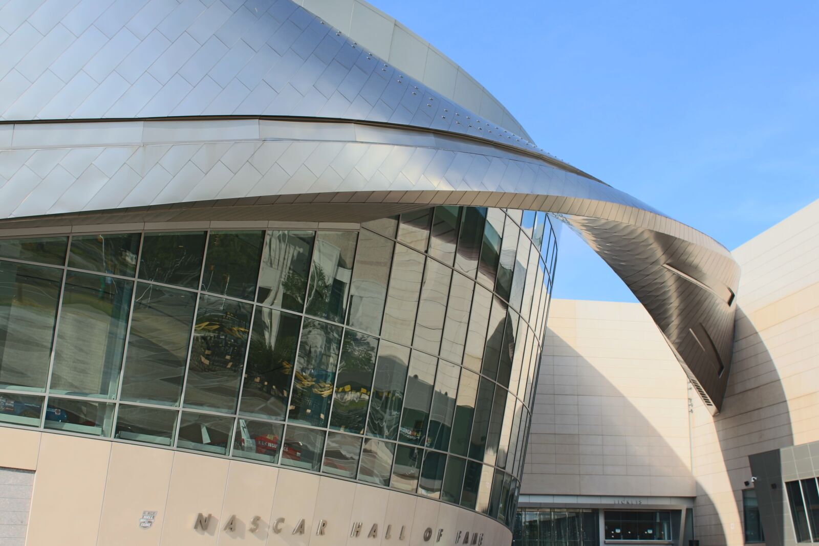 Canon EOS 650D (EOS Rebel T4i / EOS Kiss X6i) sample photo. Nascar hall of fame photography