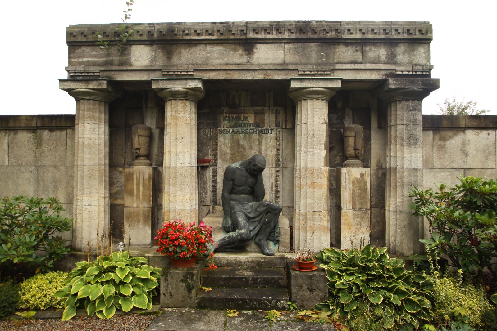 Canon EOS 50D sample photo. Cemetery, mourning, death photography