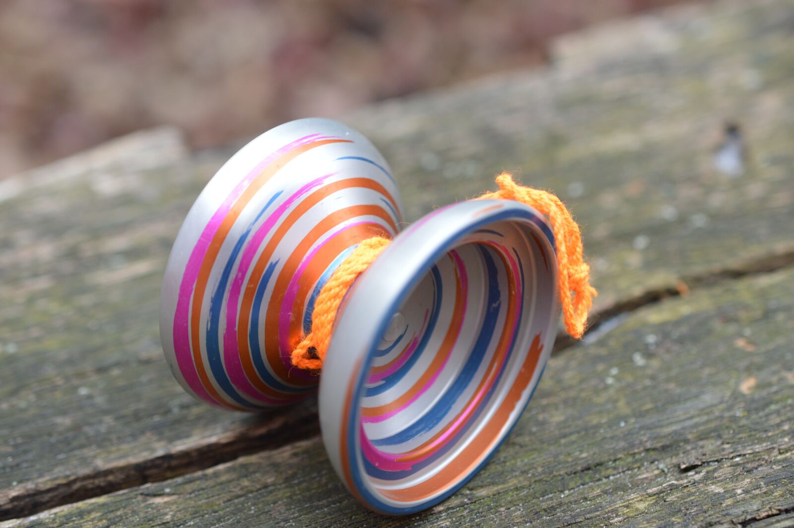 Nikon D3200 sample photo. Yo yo, toy, colorful photography