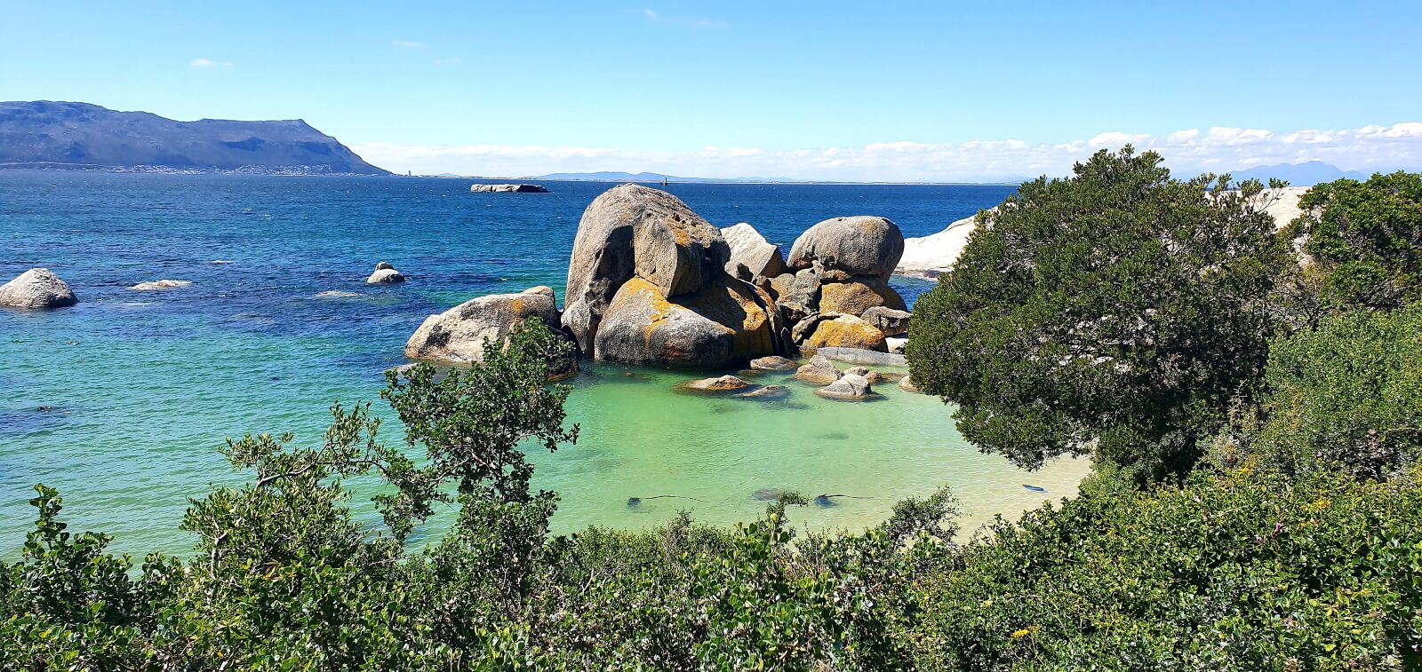 Samsung Galaxy S10+ sample photo. Boulders, blue waters, simonstown photography