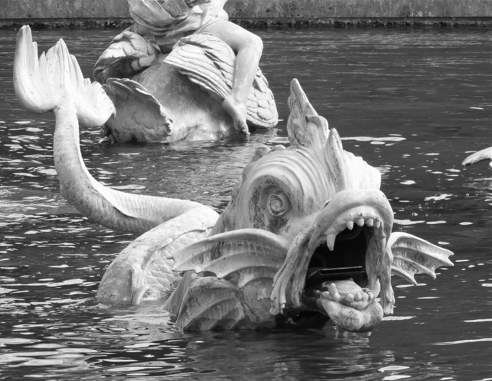 Nikon Coolpix B700 sample photo. Versailles, garden, fountain photography