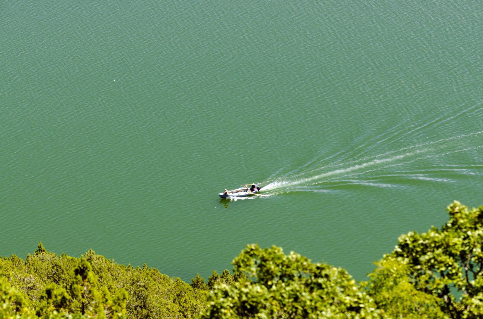 Nikon D7000 sample photo. Lake, boat, green photography
