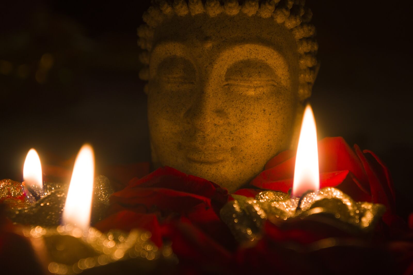 Sony Alpha a3000 + Sony E 18-55mm F3.5-5.6 OSS sample photo. Candle, flame, candlelight photography