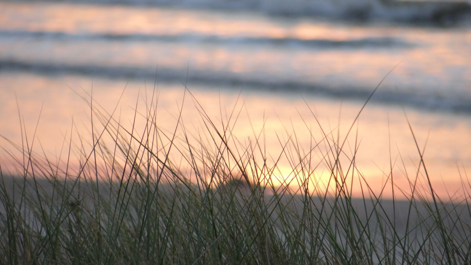 Sony DSC-HX200V sample photo. Sunset, beach, sea photography