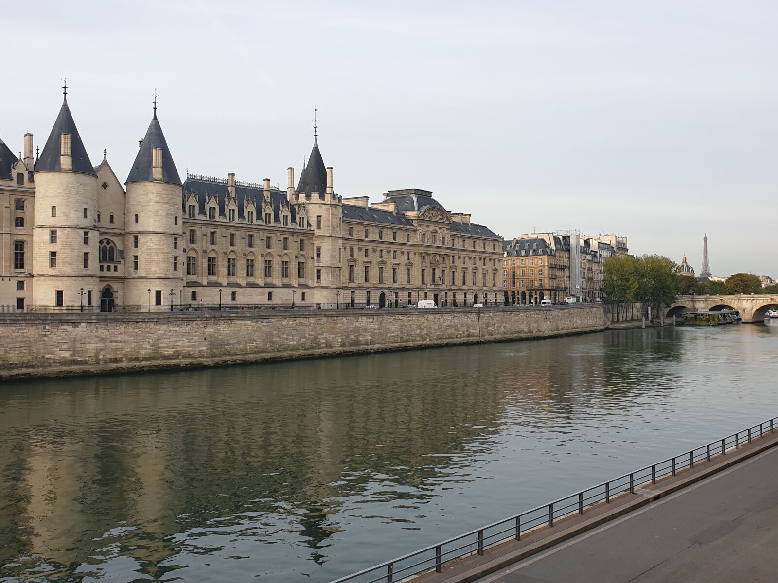 Samsung Galaxy S9 sample photo. Paris, city, architecture photography