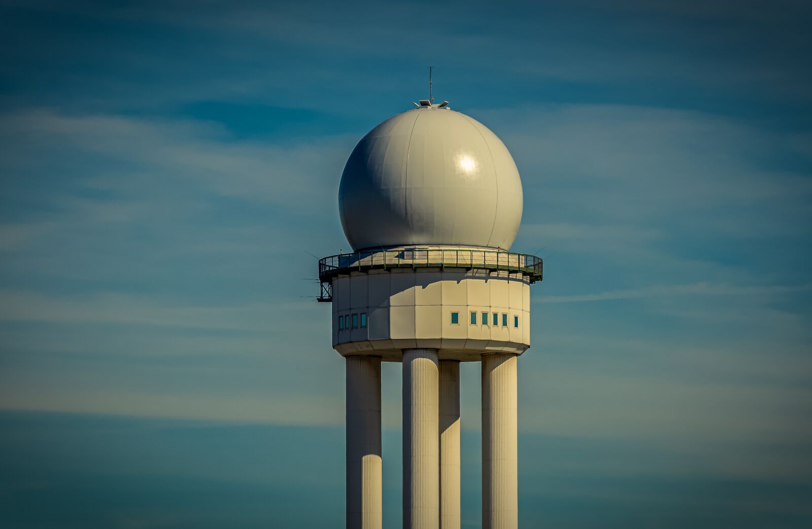 Sony E 55-210mm F4.5-6.3 OSS sample photo. Radar tower, radar, air photography