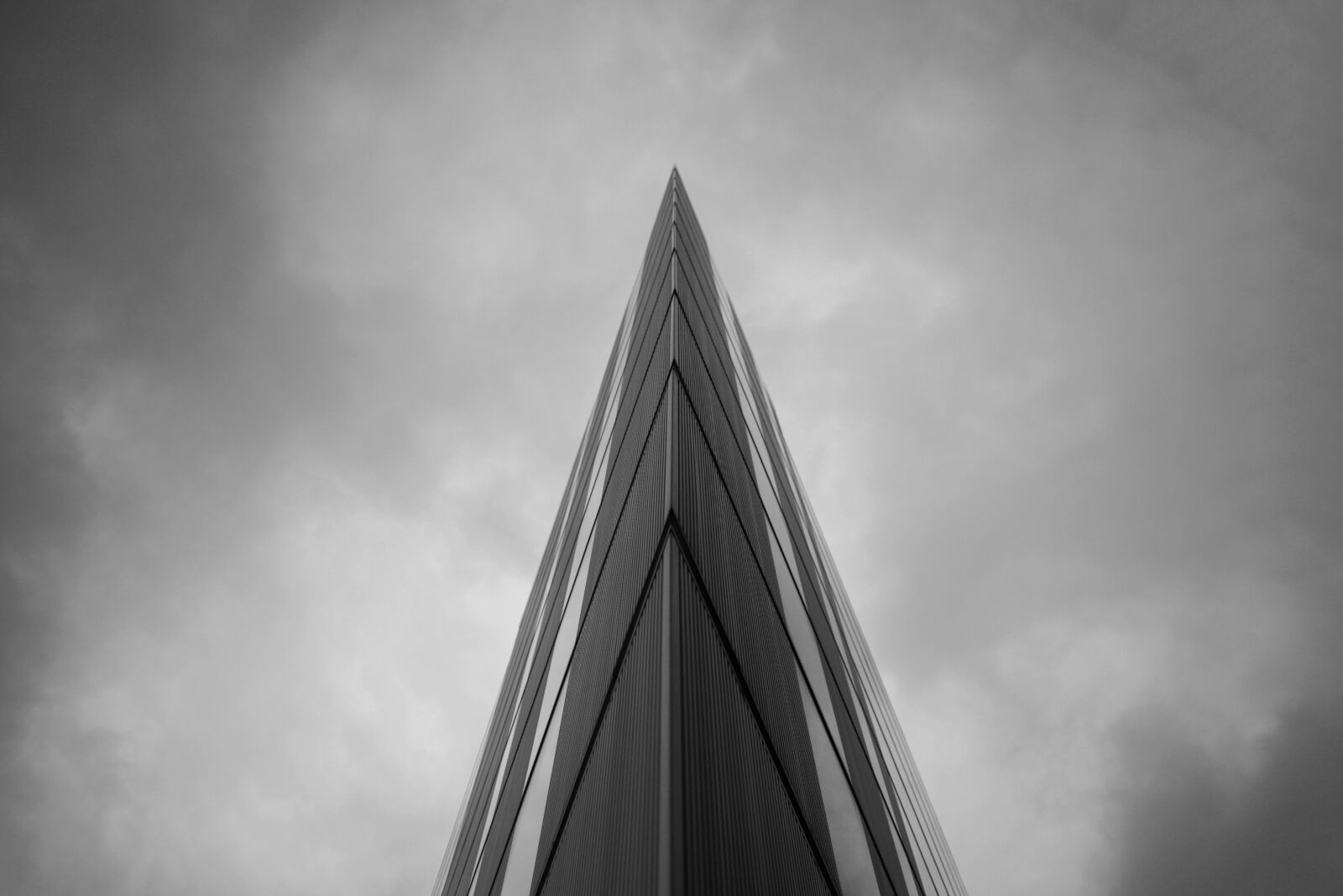 Canon EOS 6D + Sigma 35mm F1.4 DG HSM Art sample photo. Building, london, london, city photography