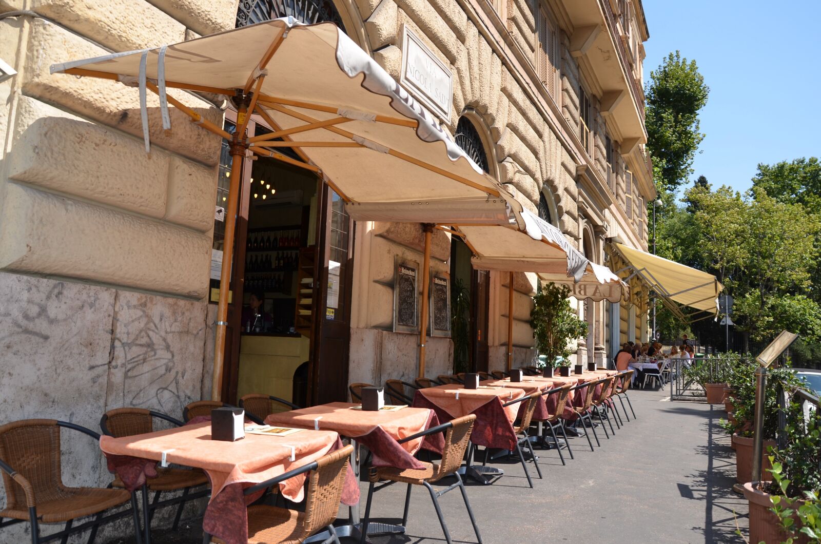 Nikon D7000 sample photo. Restaurant, coffee shop, umbrellas photography