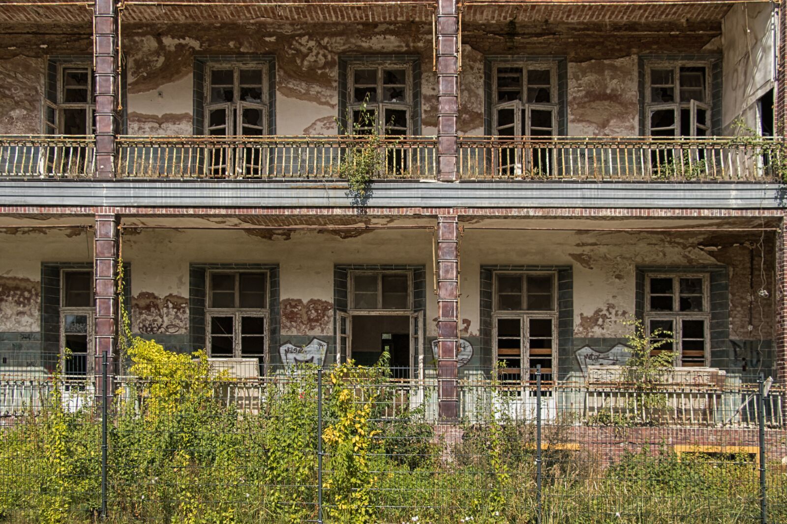 Canon EOS 80D sample photo. Lost places, beelitz, hospital photography
