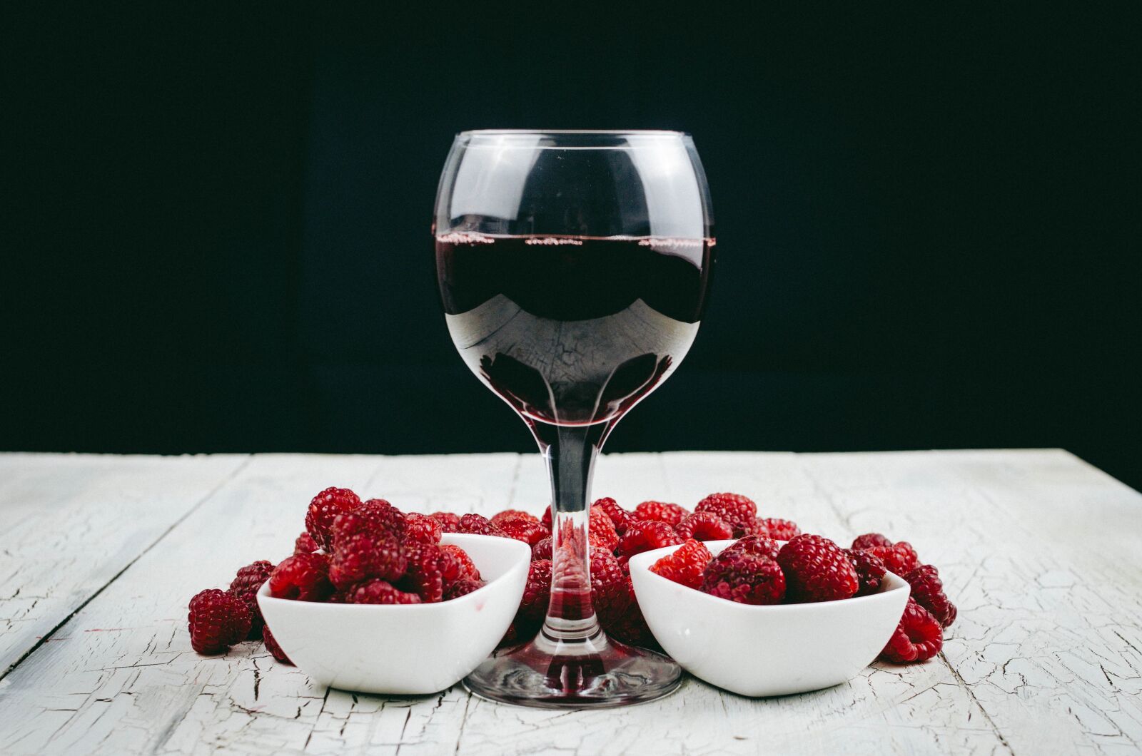 Nikon D7000 sample photo. Raspberry, fruit, food photography