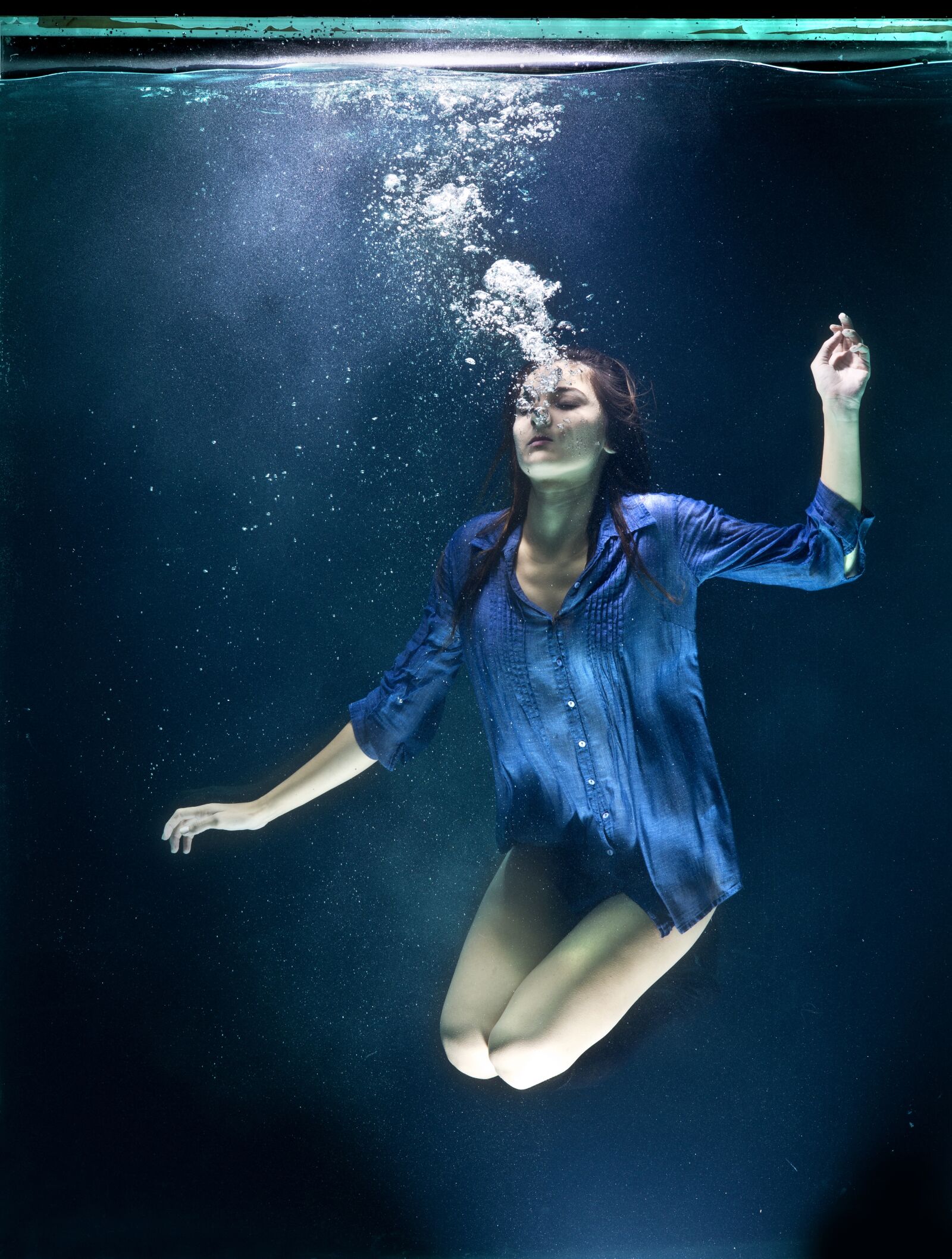Sony Alpha DSLR-A850 sample photo. Blue, underwater, fashion photography