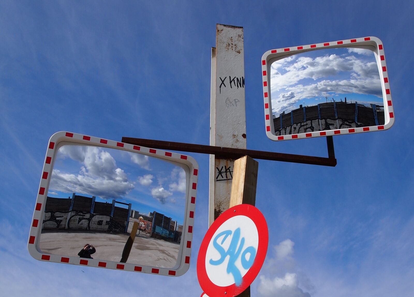 Olympus PEN E-PL1 sample photo. Mirroring, mirror, sky photography