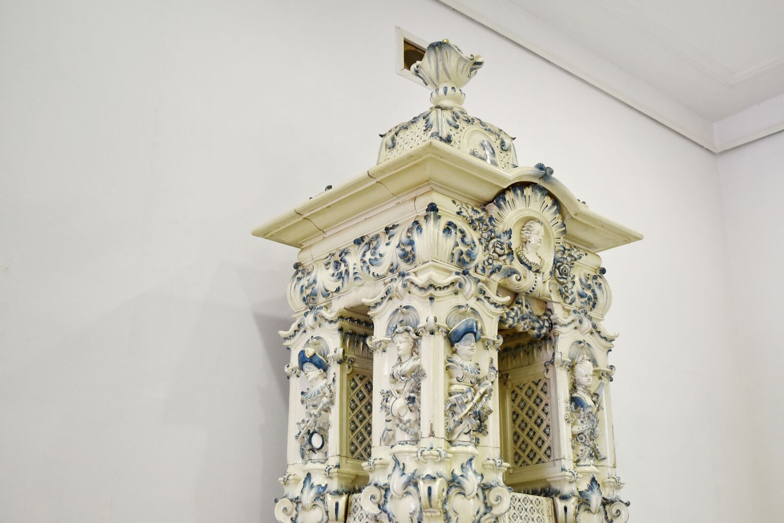 Nikon D5500 sample photo. Structure, architecture, altar, decoration photography