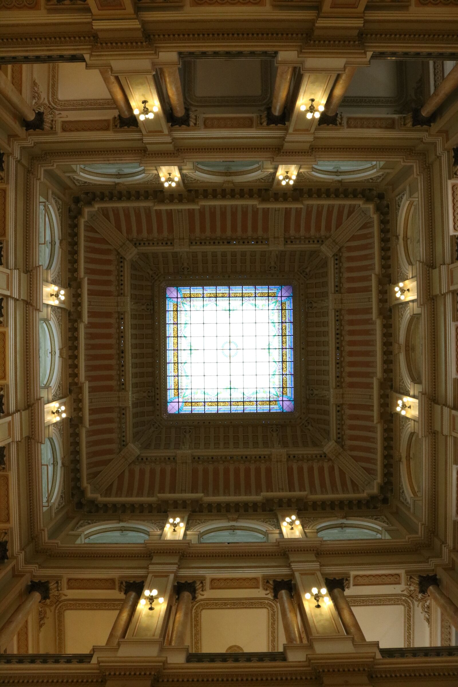 Canon EOS 750D (EOS Rebel T6i / EOS Kiss X8i) sample photo. Ceiling, art, painted ceiling photography
