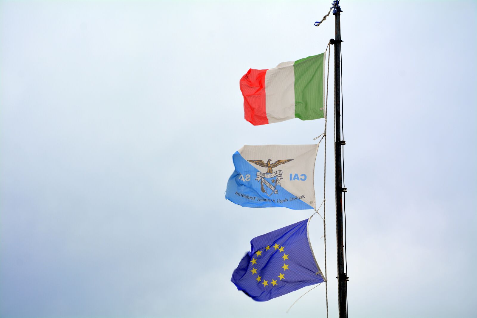 Nikon D7100 sample photo. Flag, summit, italy photography