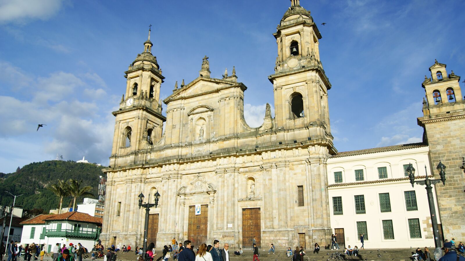 Sony Alpha DSLR-A290 sample photo. Bogot , plaza de photography