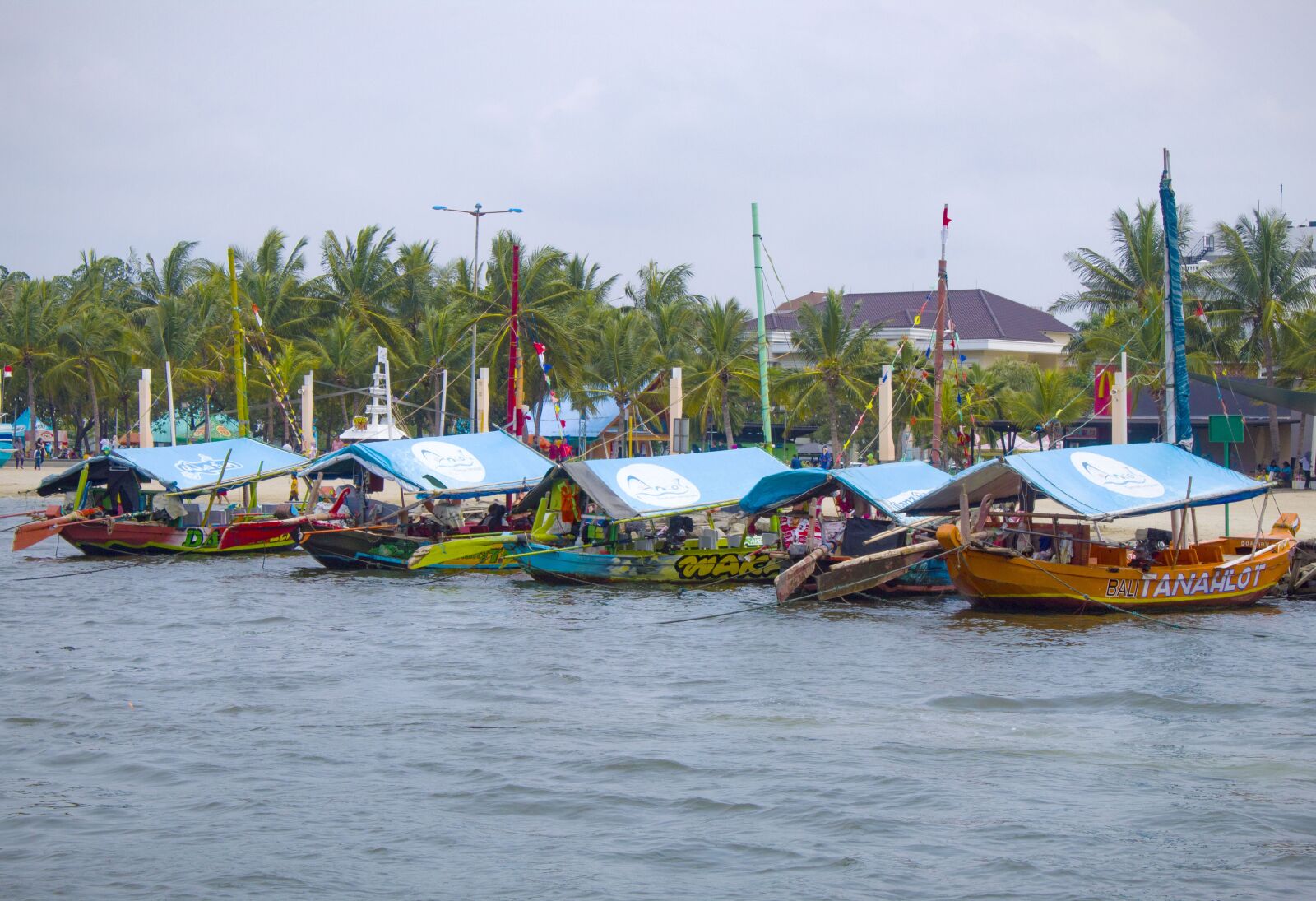 Canon EOS 4000D (EOS Rebel T100 / EOS 3000D) sample photo. Ancol, harbor, jakarta photography