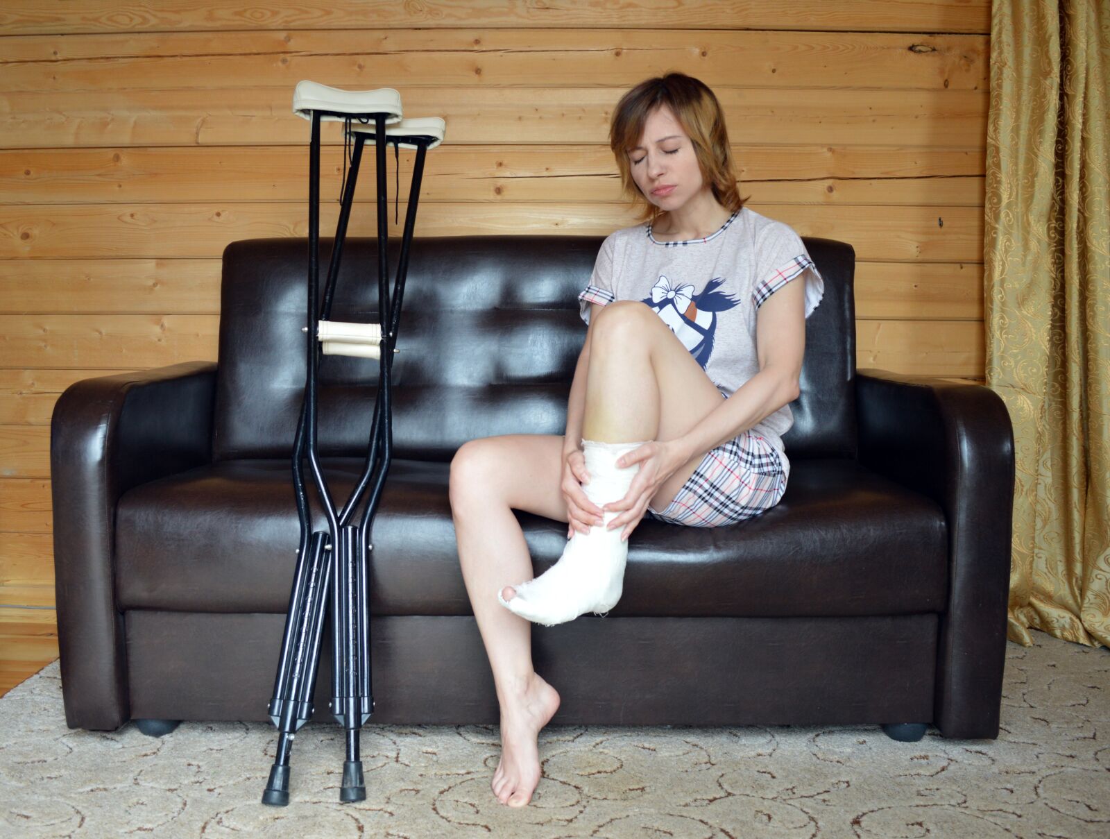 Nikon D3200 sample photo. Medication, trauma, fracture photography