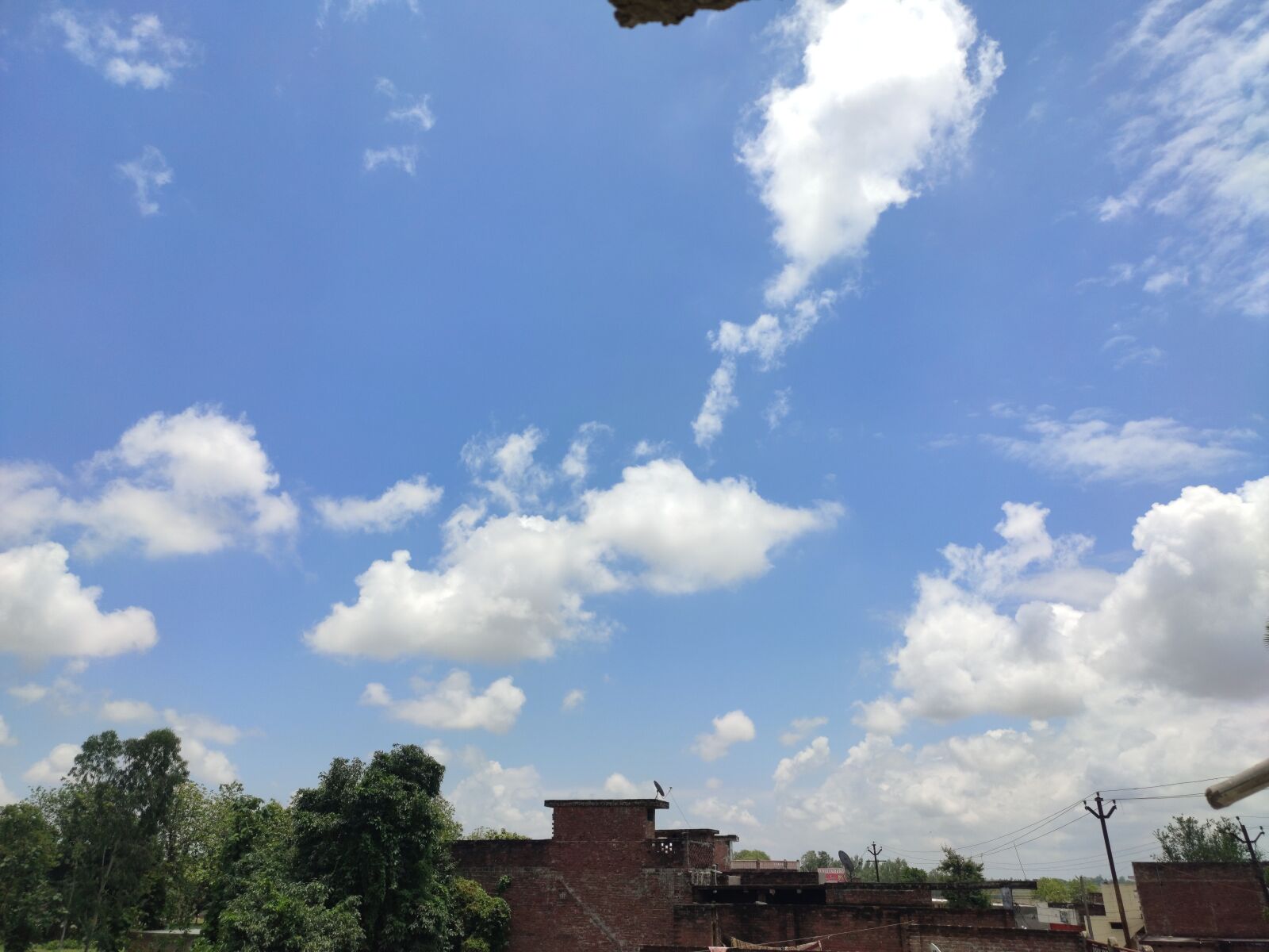Xiaomi Redmi Note 7 Pro sample photo. Summer, sky, blue photography